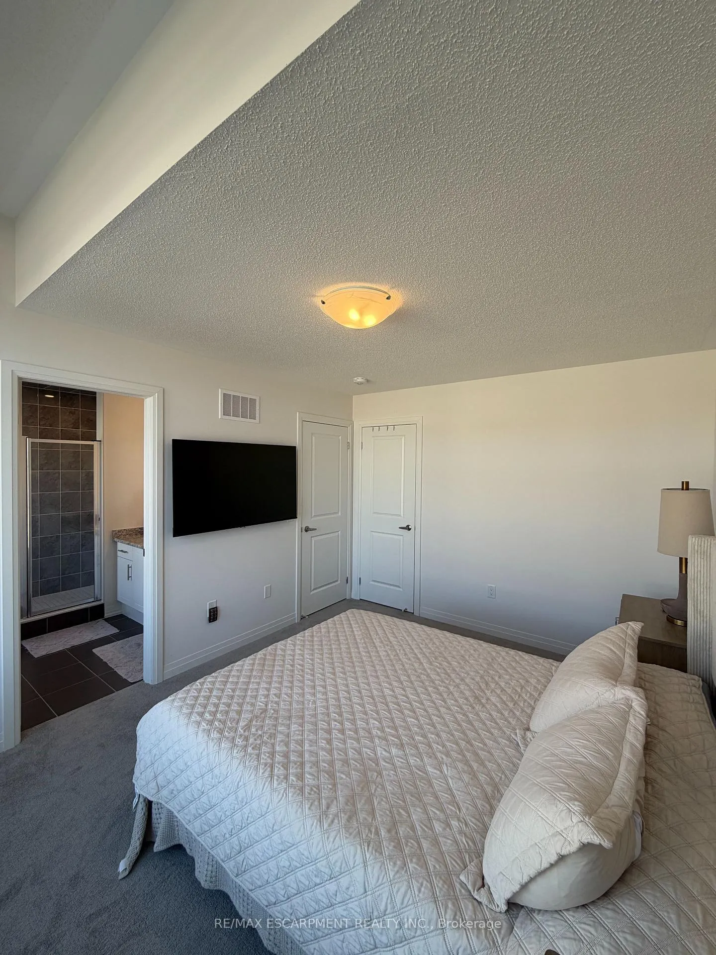 Photo 25 of 460 Provident Way, Hamilton, Mount Hope — HOMEH
