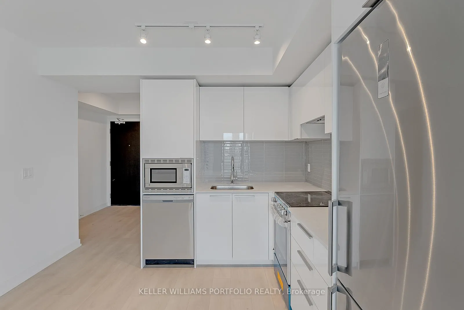 Photo 5 of Unit 3009, 501 Yonge Street, Toronto, Church-Yonge Corridor — HOMEH