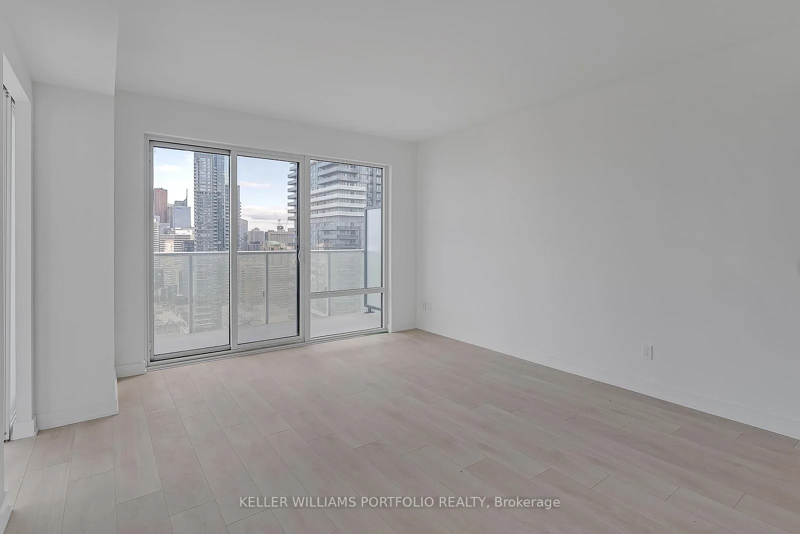 Photo 9 of Unit 3009, 501 Yonge Street, Toronto, Church-Yonge Corridor — HOMEH