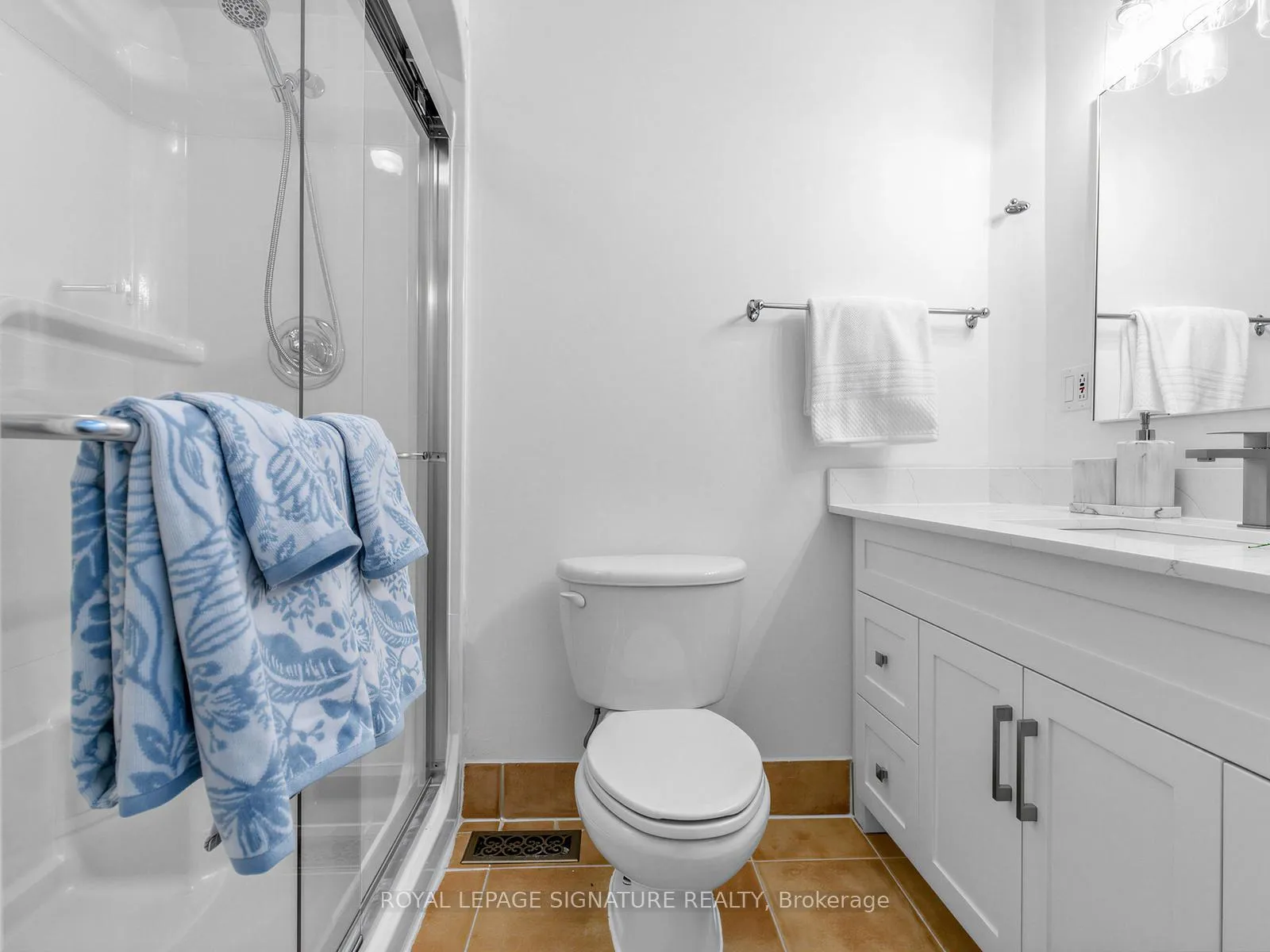 Photo 16 of 114 Pinewood Avenue, Toronto, Humewood-Cedarvale — HOMEH