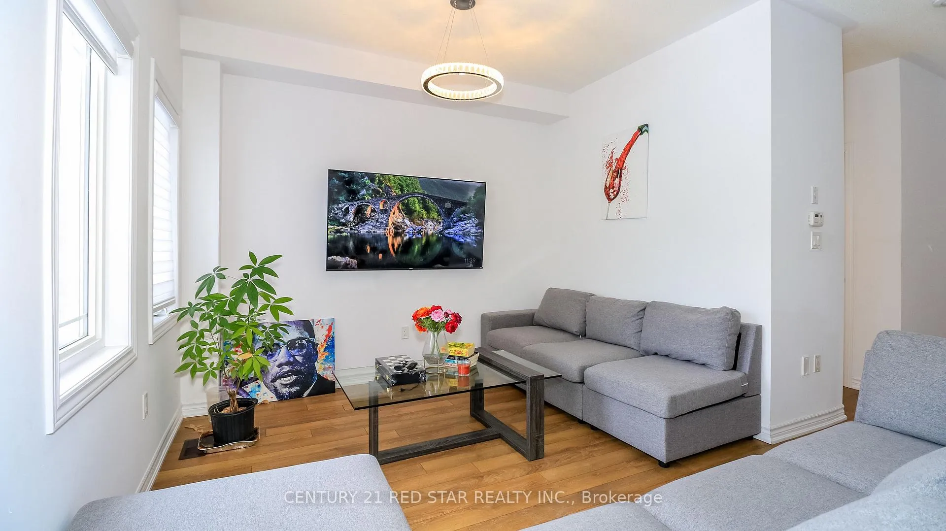 Photo 11 of 32 Milson Crescent, Essa, Angus — HOMEH