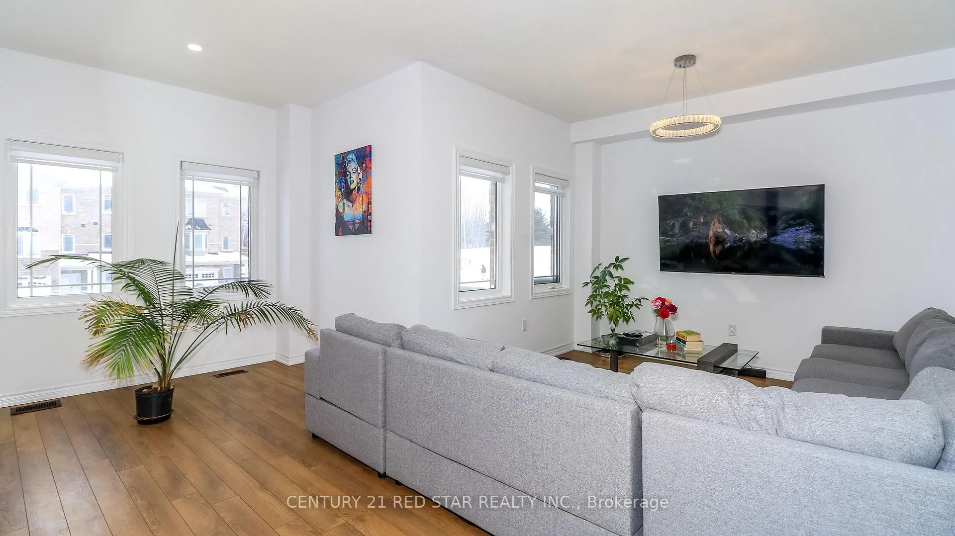 Photo 15 of 32 Milson Crescent, Essa, Angus — HOMEH