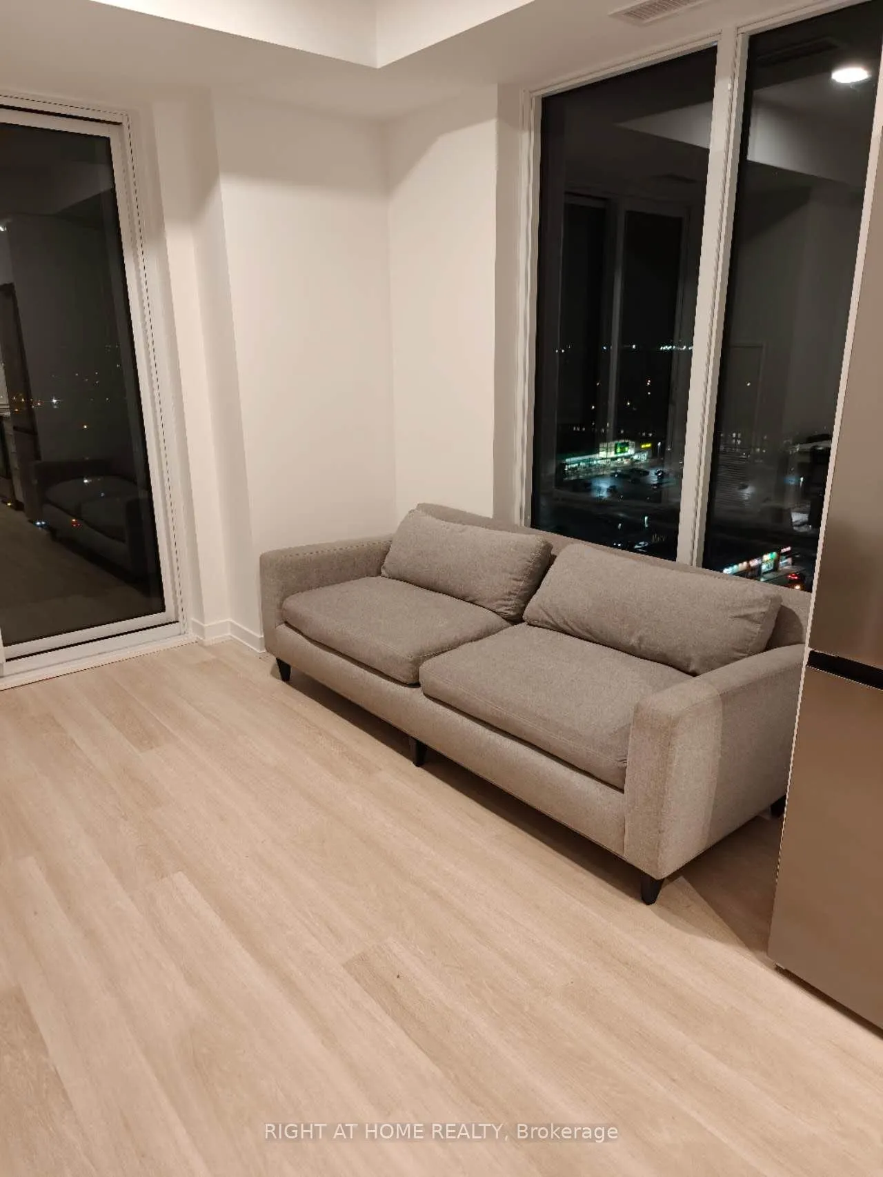 Photo 3 of Unit A2009, 9763 Markham Road, Markham, Greensborough — HOMEH