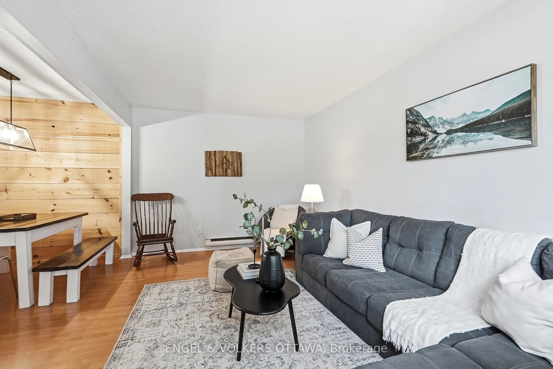 Photo 6 of 122 Salter Crescent, Ottawa, Kanata - Beaverbrook — HOMEH
