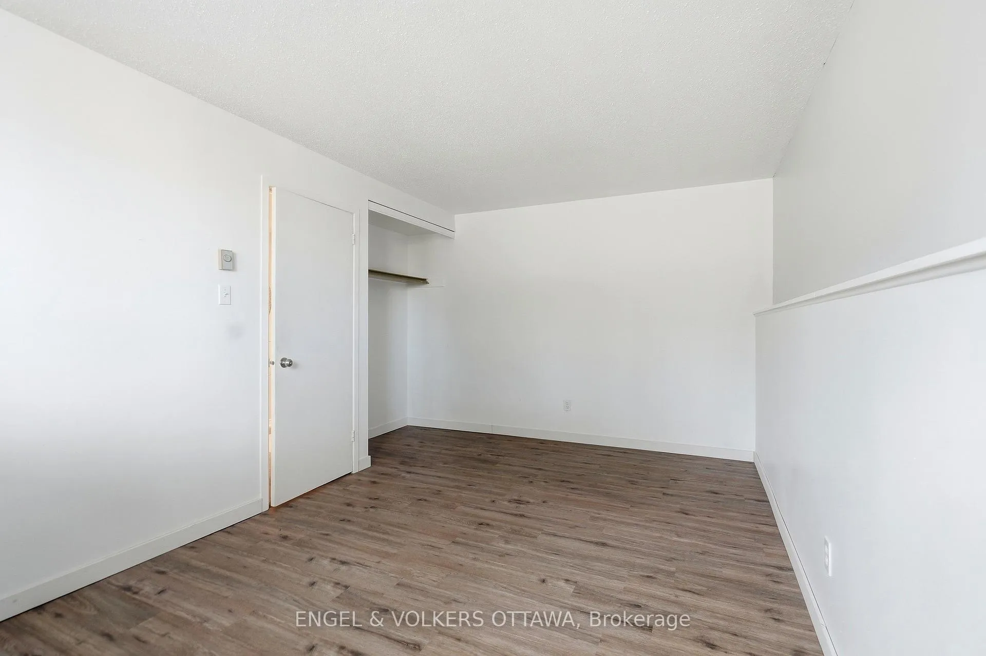 Photo 19 of 122 Salter Crescent, Ottawa, Kanata - Beaverbrook — HOMEH