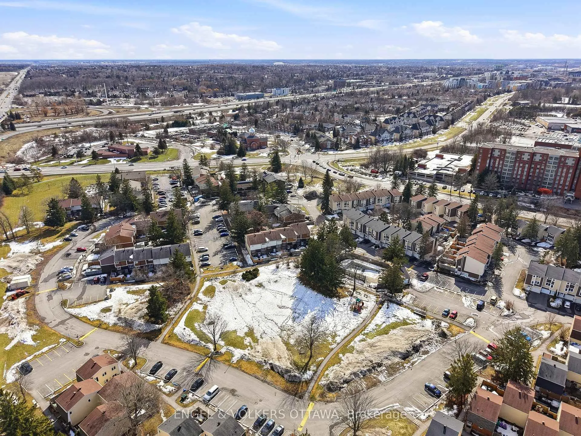 Photo 28 of 122 Salter Crescent, Ottawa, Kanata - Beaverbrook — HOMEH