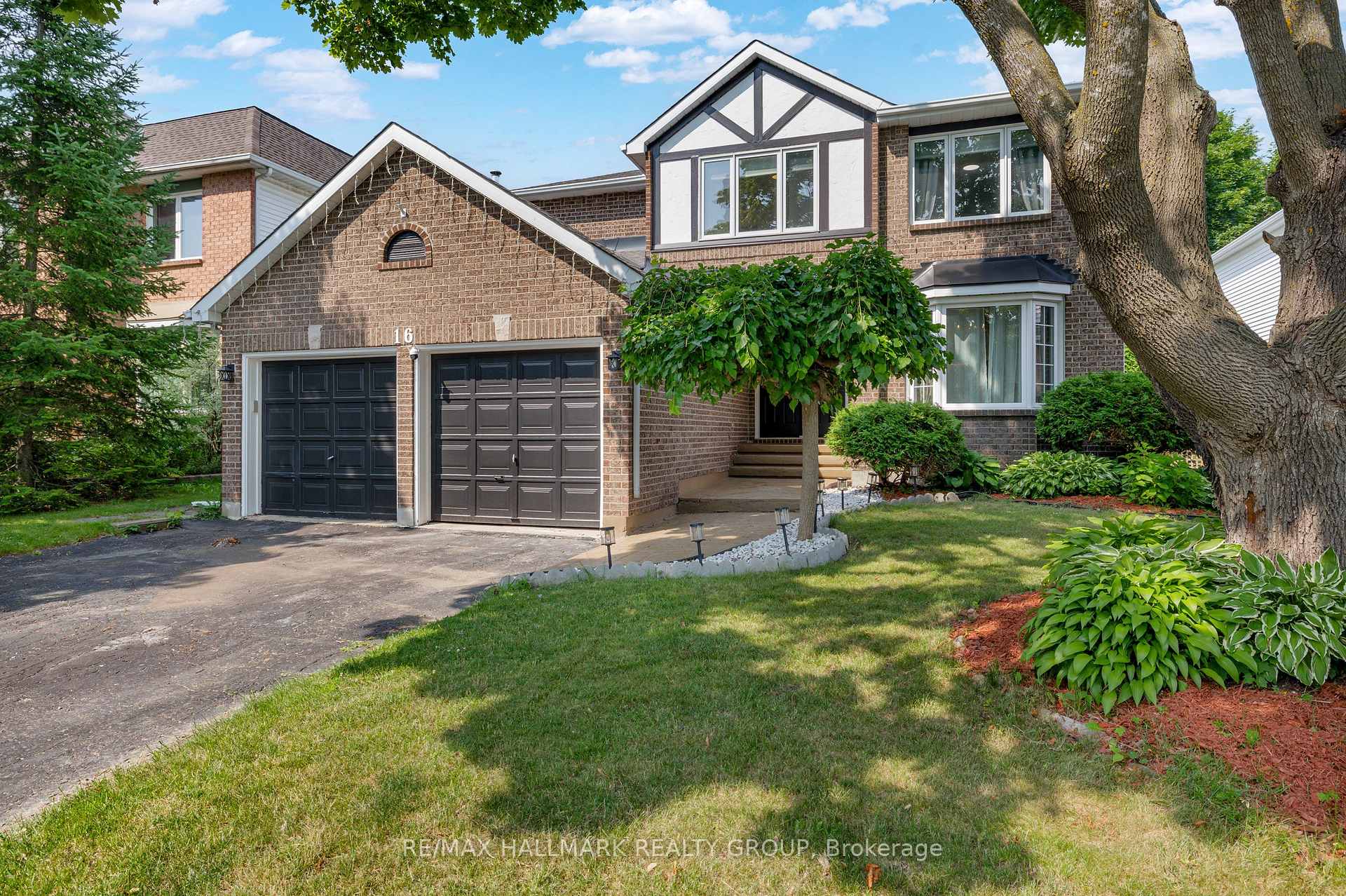 Photo 2 of 16 Allenby Road, Ottawa, Kanata - Morgan's Grant/South March — HOMEH