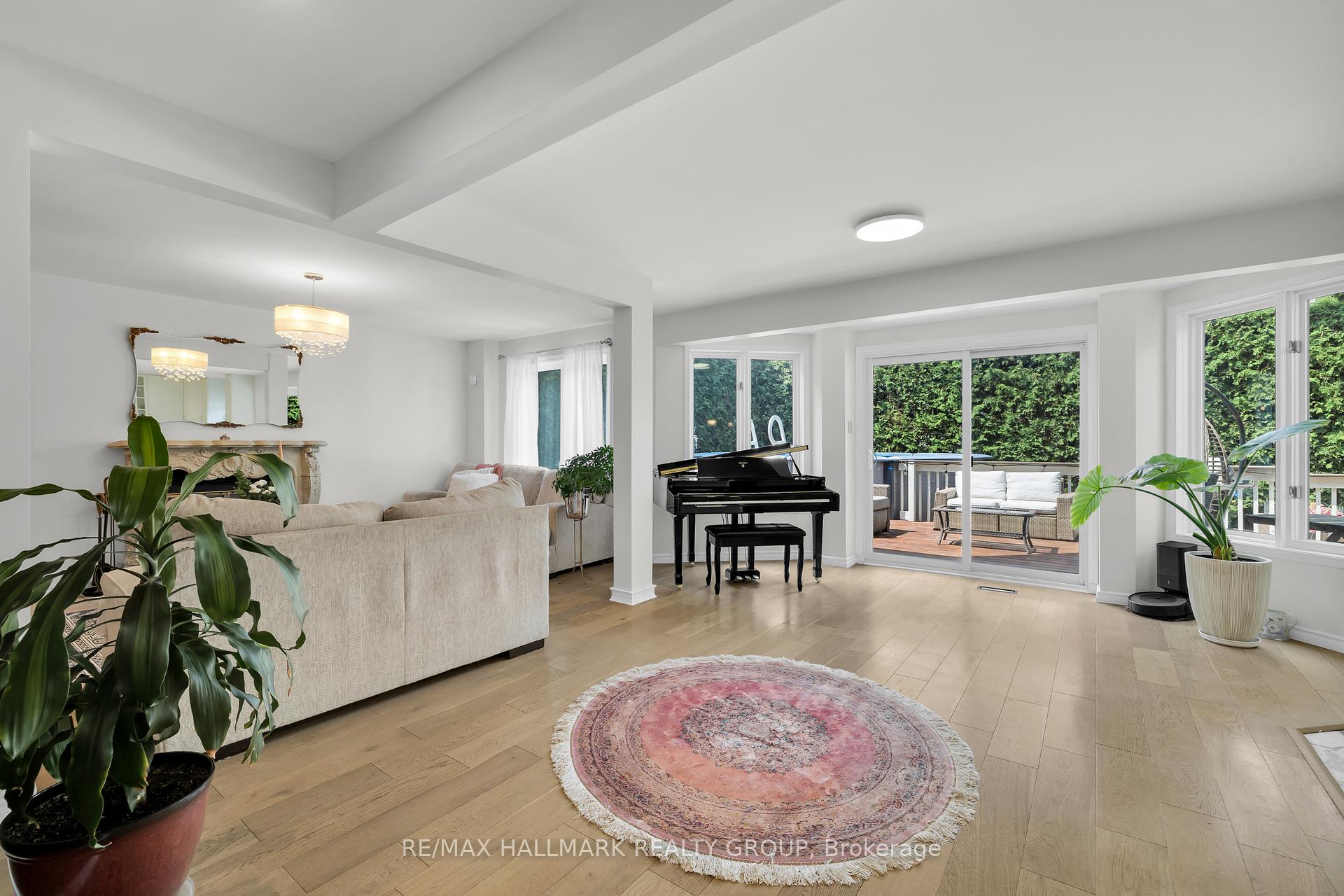 Photo 9 of 16 Allenby Road, Ottawa, Kanata - Morgan's Grant/South March — HOMEH