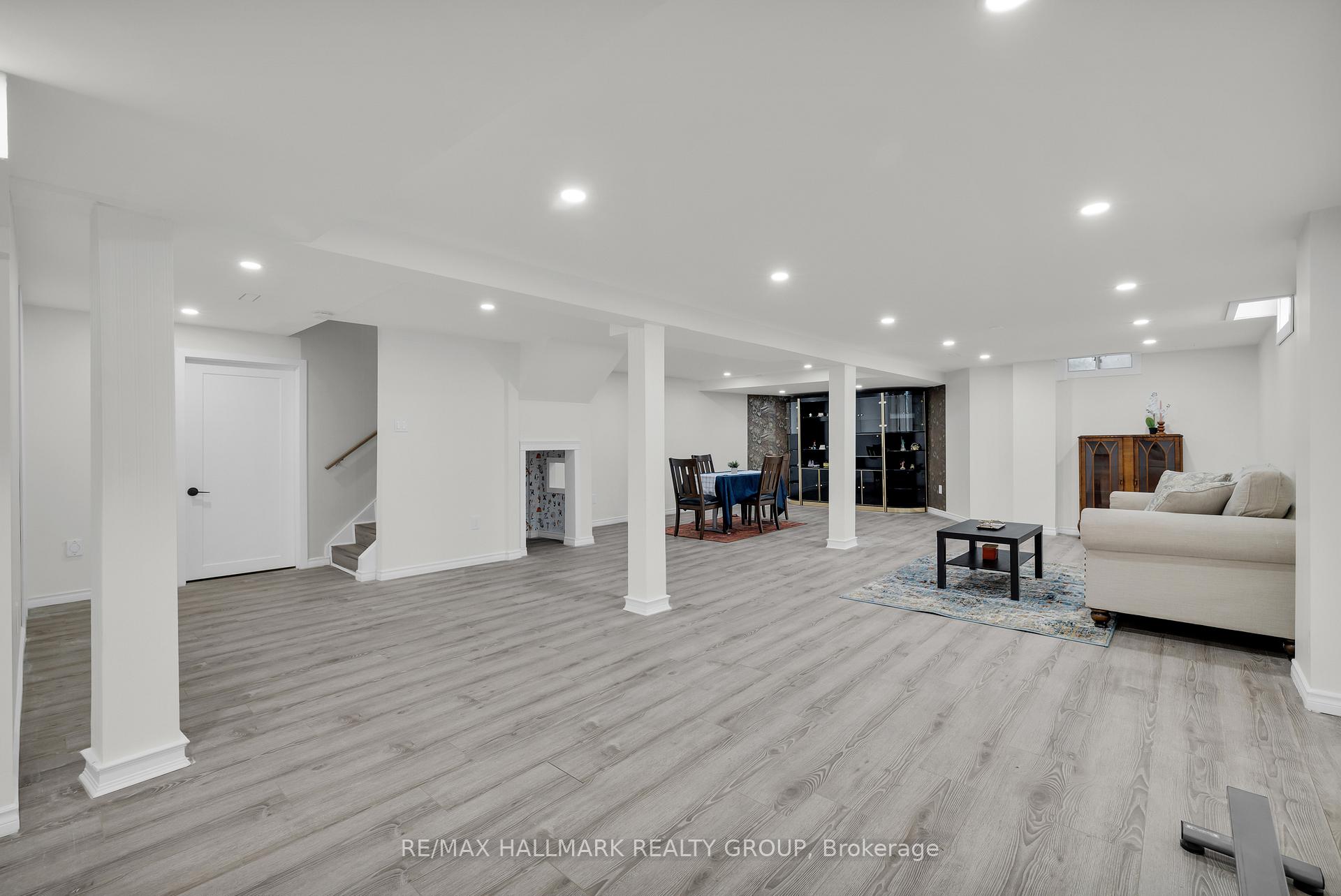 Photo 33 of 16 Allenby Road, Ottawa, Kanata - Morgan's Grant/South March — HOMEH