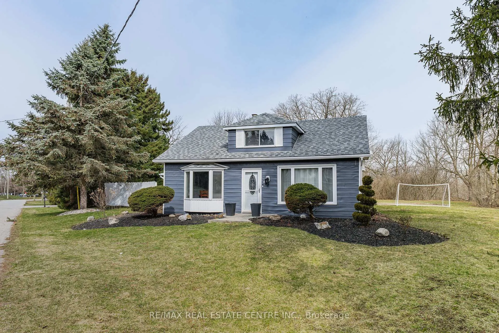 Photo 1 of 1 Hughson Street, North Dumfries — HOMEH