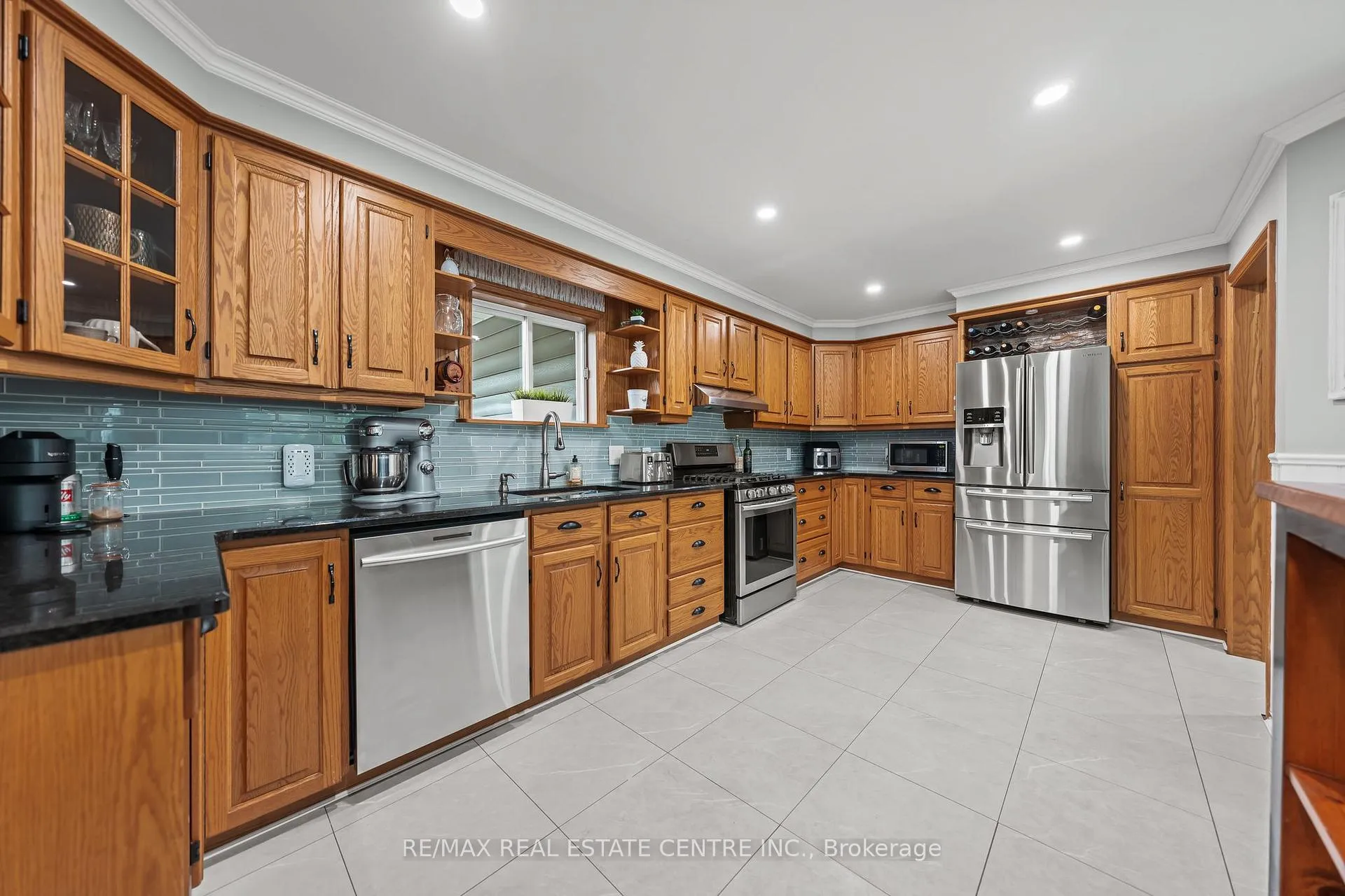 Photo 9 of 1 Hughson Street, North Dumfries — HOMEH