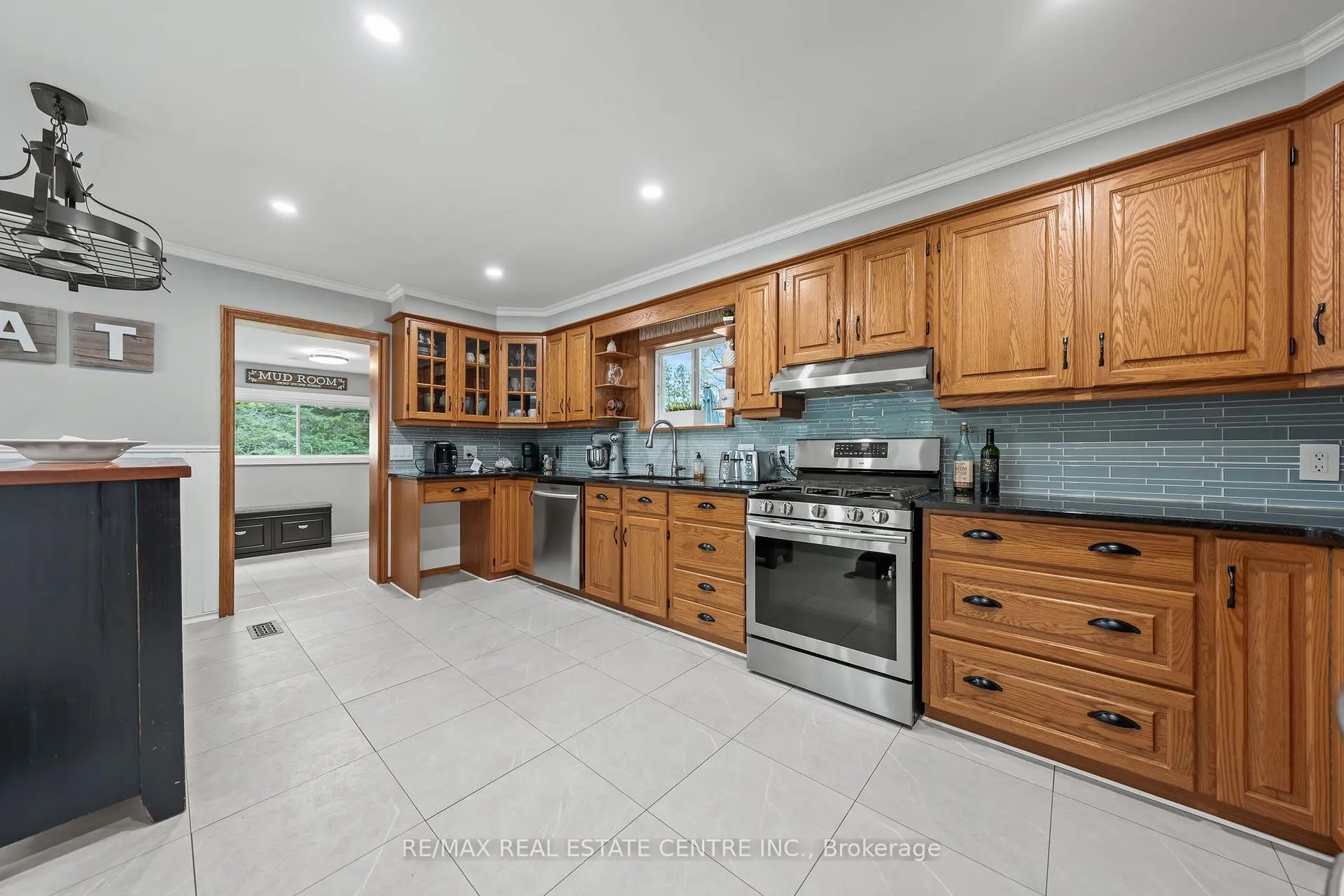 Photo 10 of 1 Hughson Street, North Dumfries — HOMEH