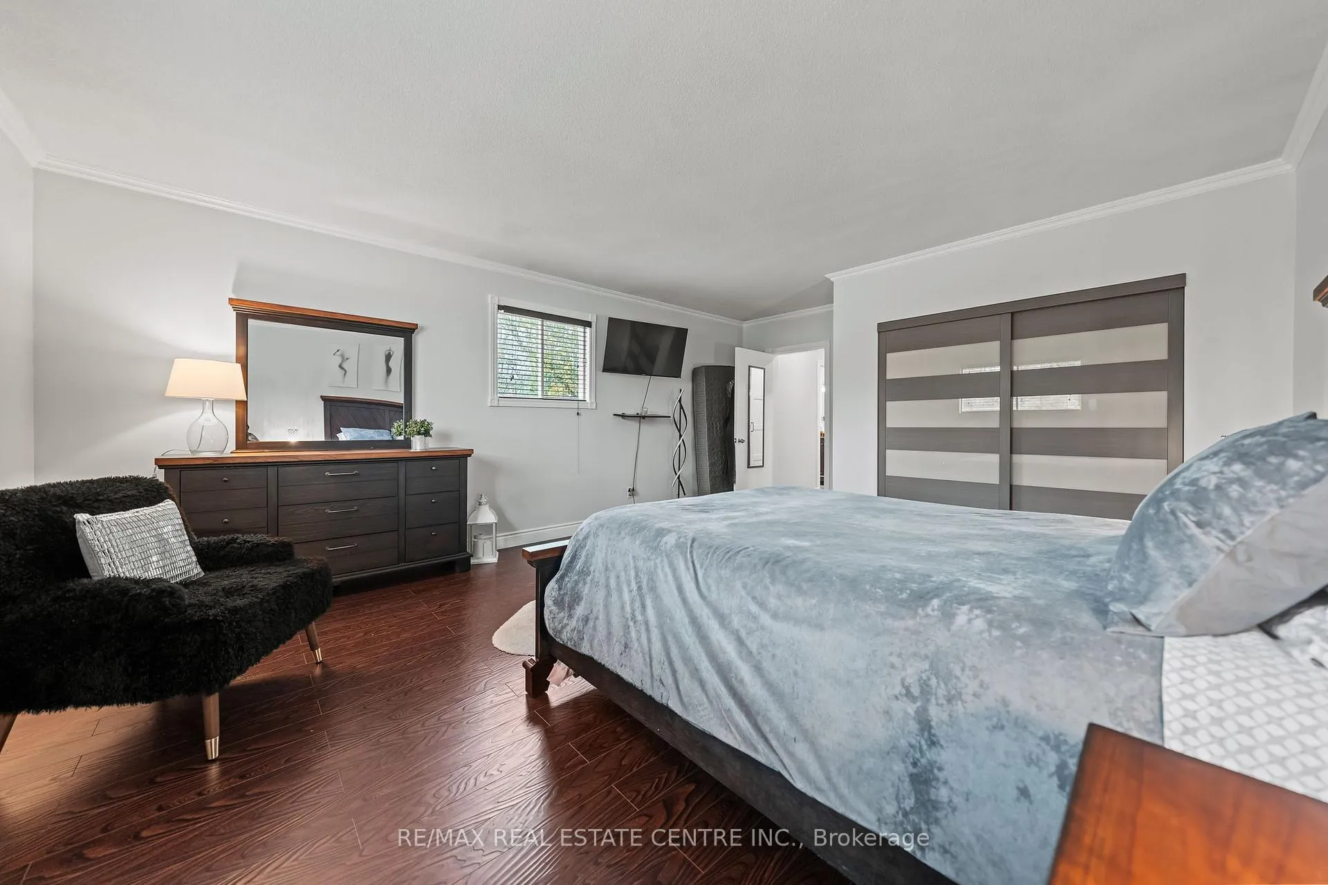 Photo 14 of 1 Hughson Street, North Dumfries — HOMEH