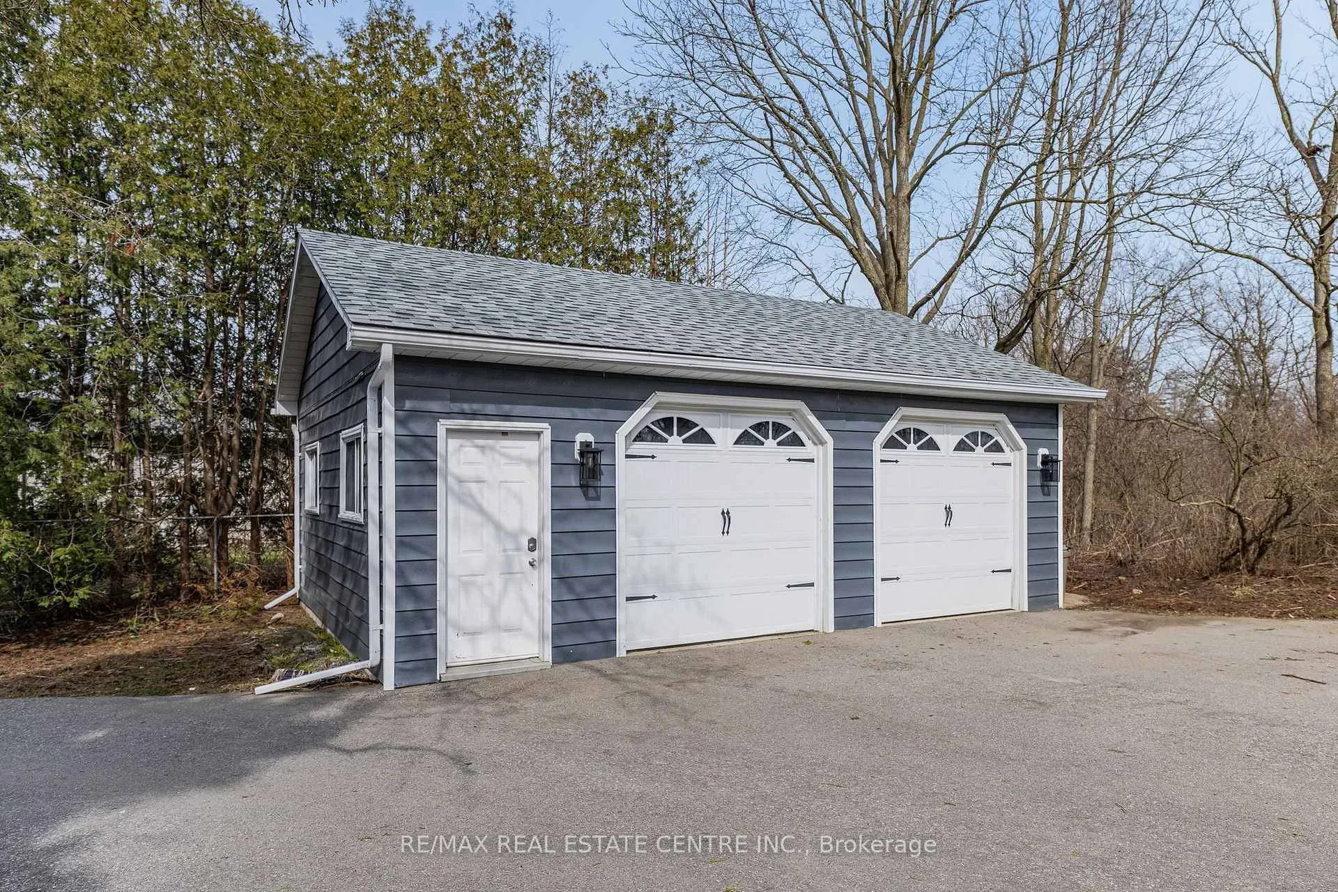Photo 27 of 1 Hughson Street, North Dumfries — HOMEH