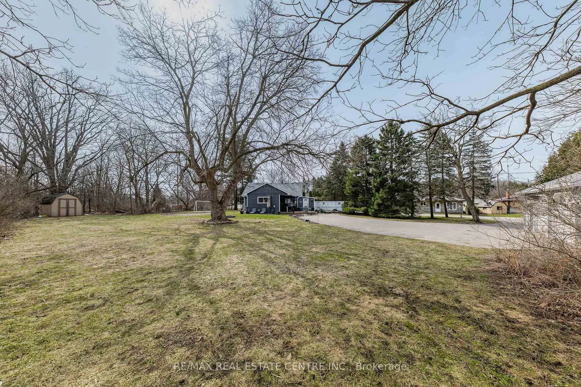 Photo 28 of 1 Hughson Street, North Dumfries — HOMEH