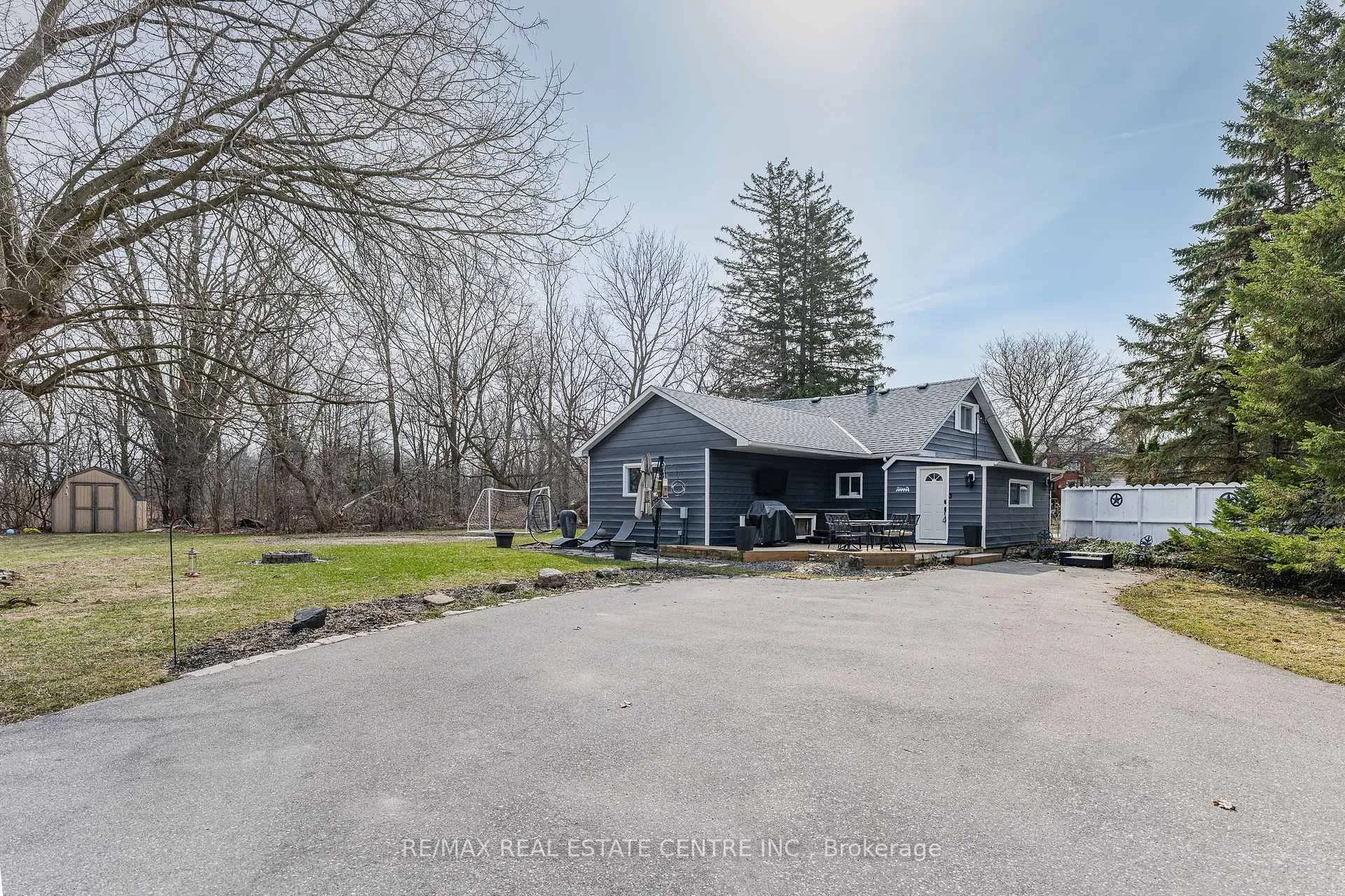 Photo 29 of 1 Hughson Street, North Dumfries — HOMEH
