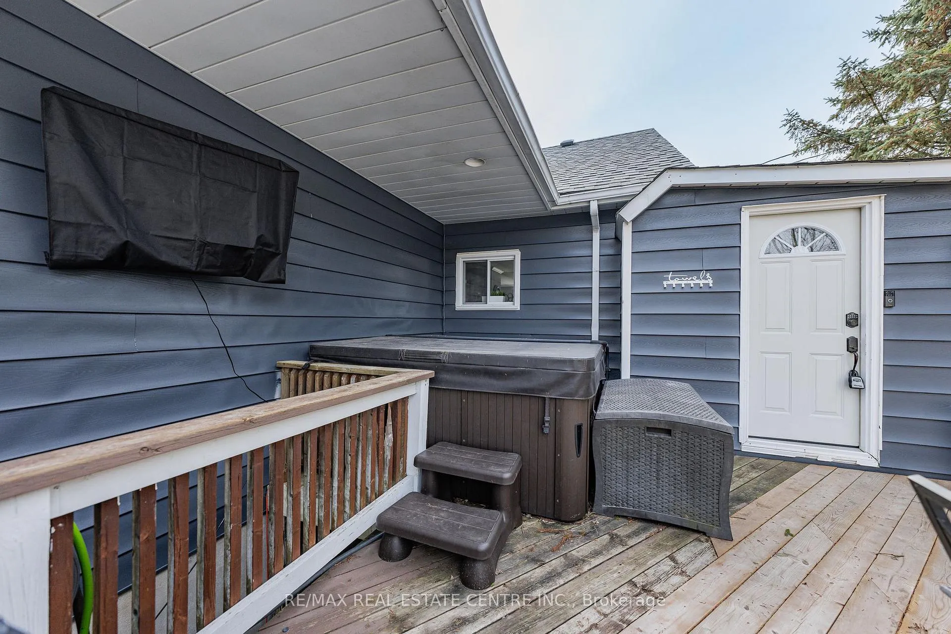 Photo 32 of 1 Hughson Street, North Dumfries — HOMEH