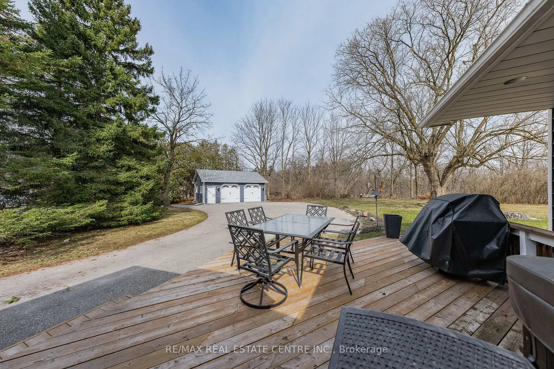 Photo 33 of 1 Hughson Street, North Dumfries — HOMEH