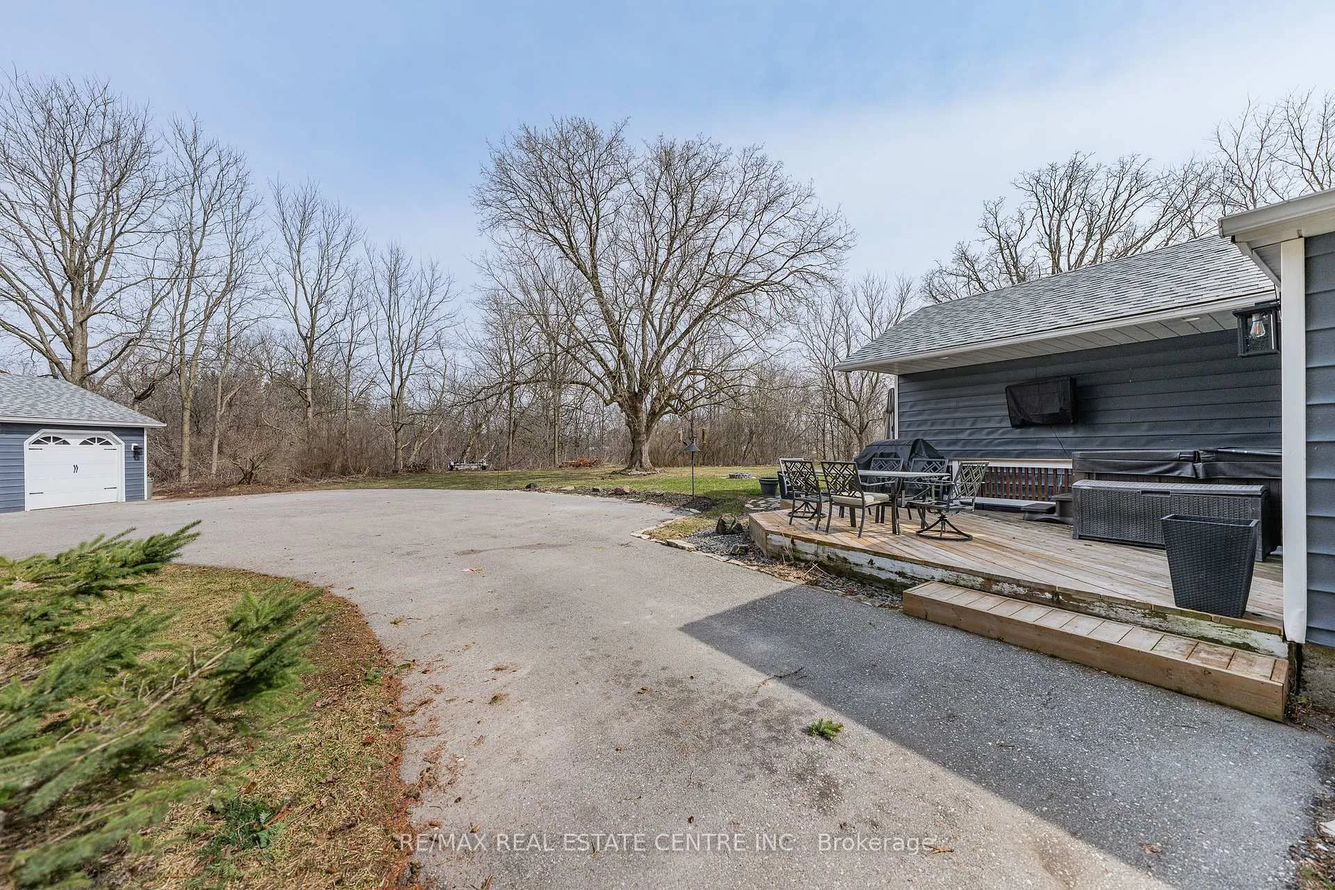 Photo 34 of 1 Hughson Street, North Dumfries — HOMEH
