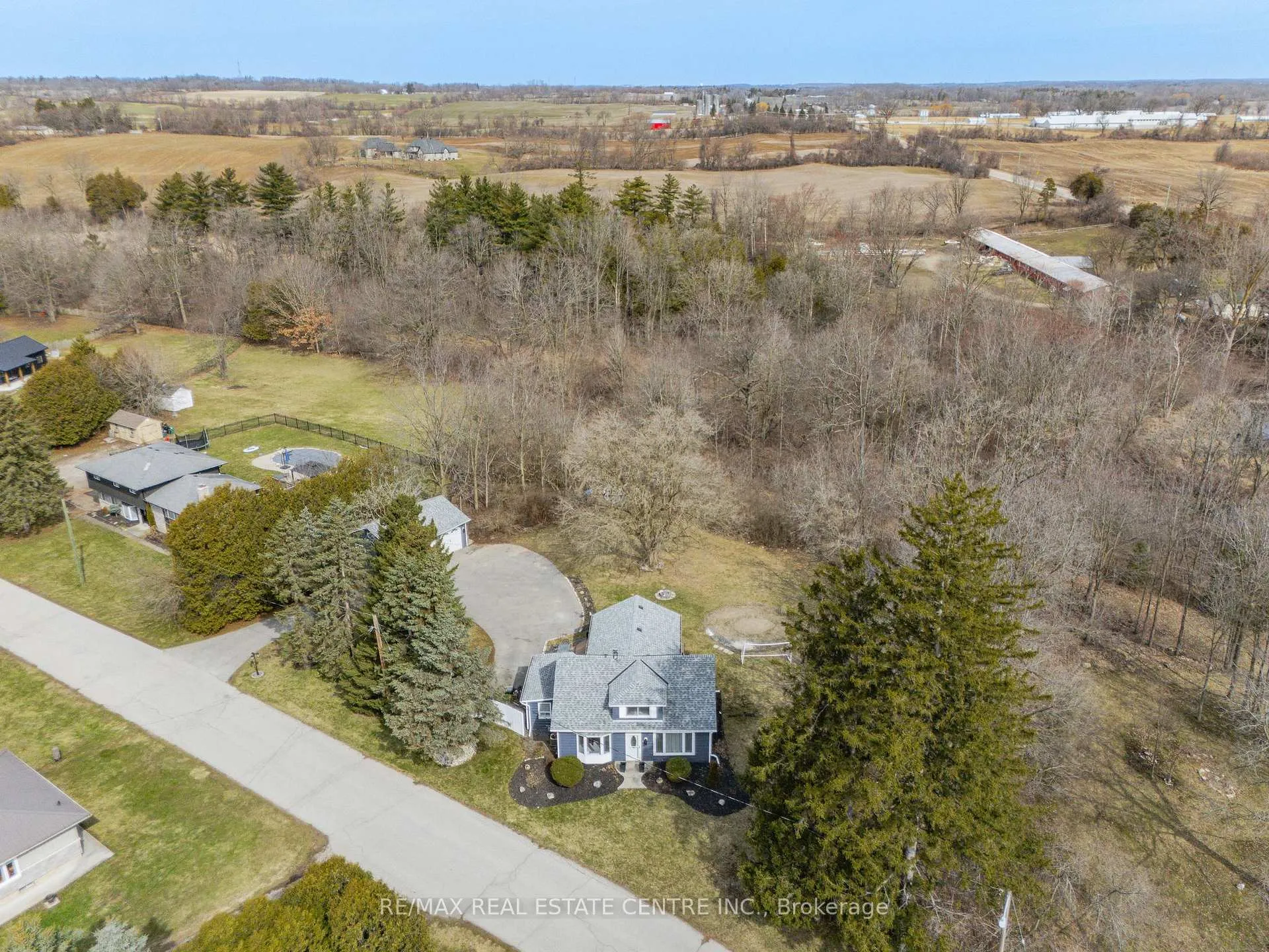 Photo 41 of 1 Hughson Street, North Dumfries — HOMEH