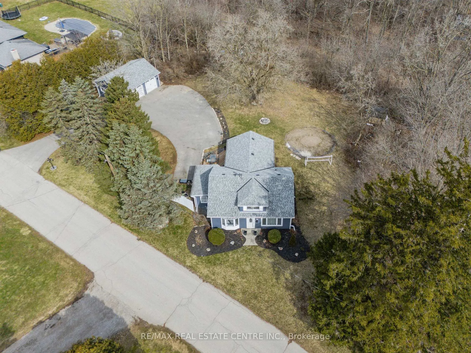 Photo 43 of 1 Hughson Street, North Dumfries — HOMEH