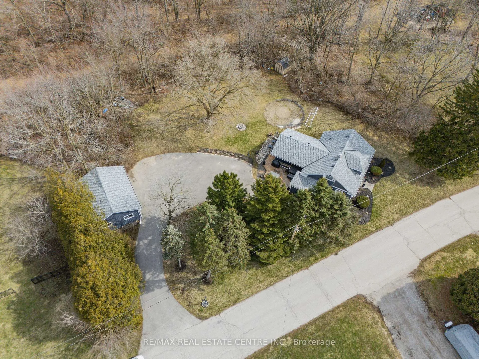 Photo 45 of 1 Hughson Street, North Dumfries — HOMEH