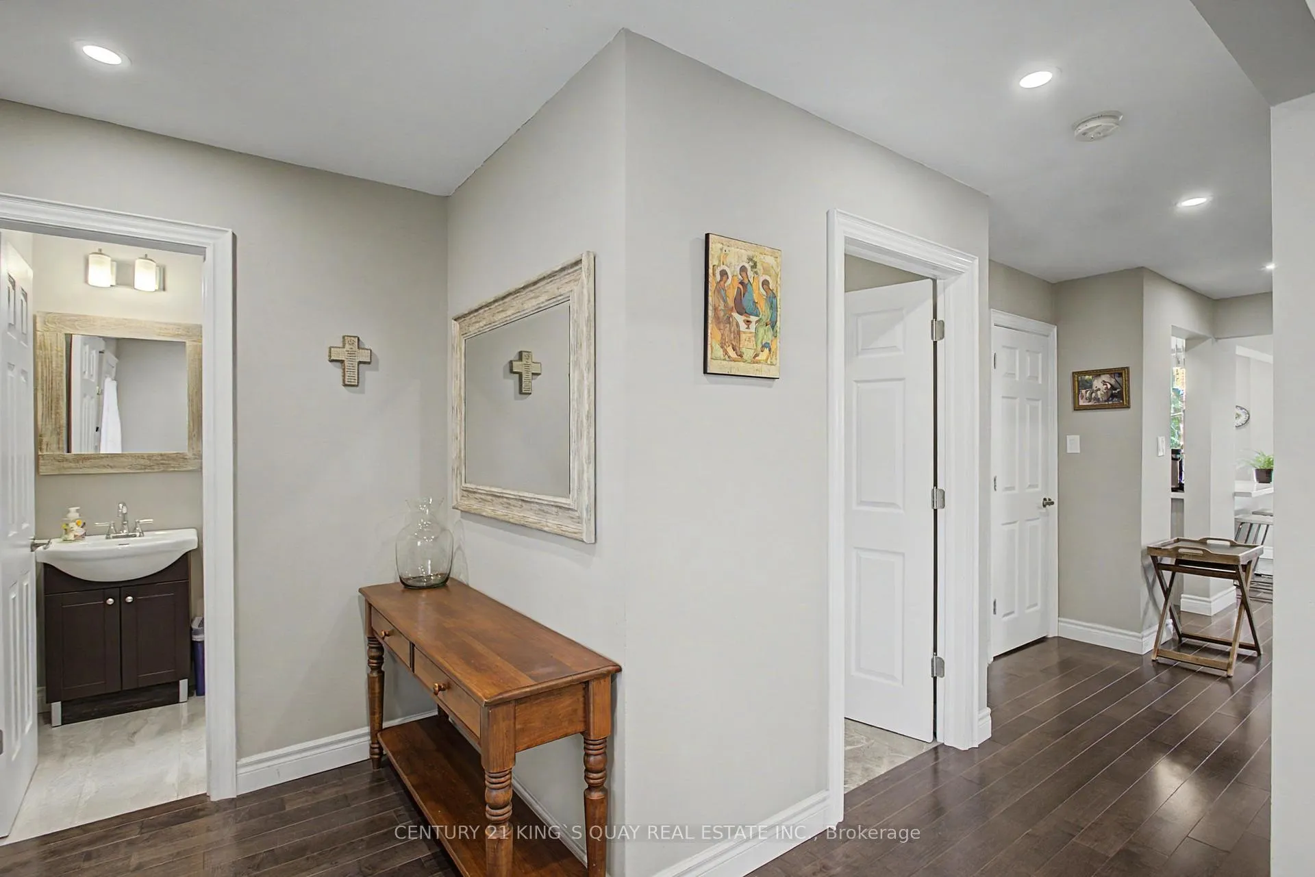 Photo 5 of 34 Palmer Drive, Ajax, Central — HOMEH