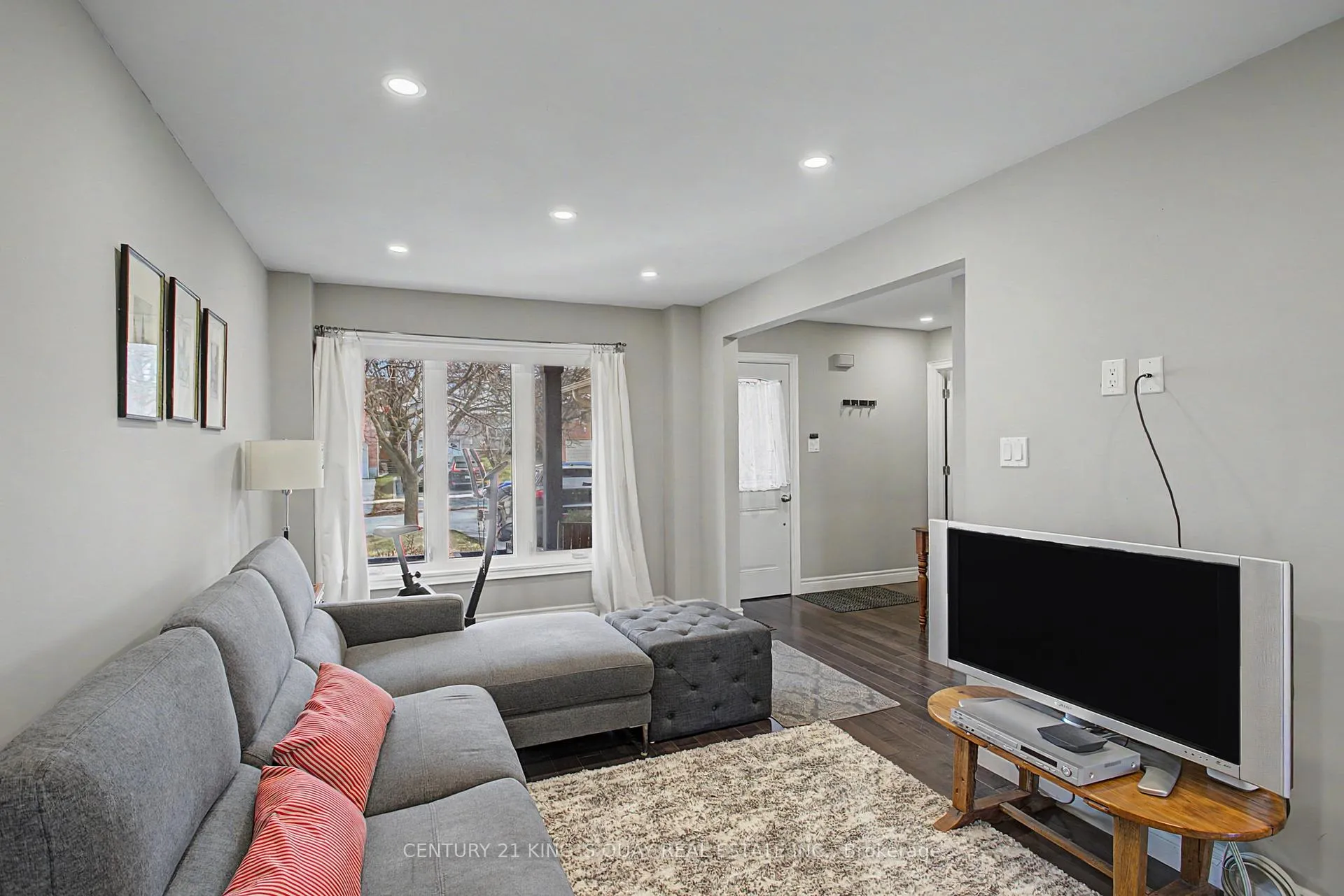 Photo 7 of 34 Palmer Drive, Ajax, Central — HOMEH