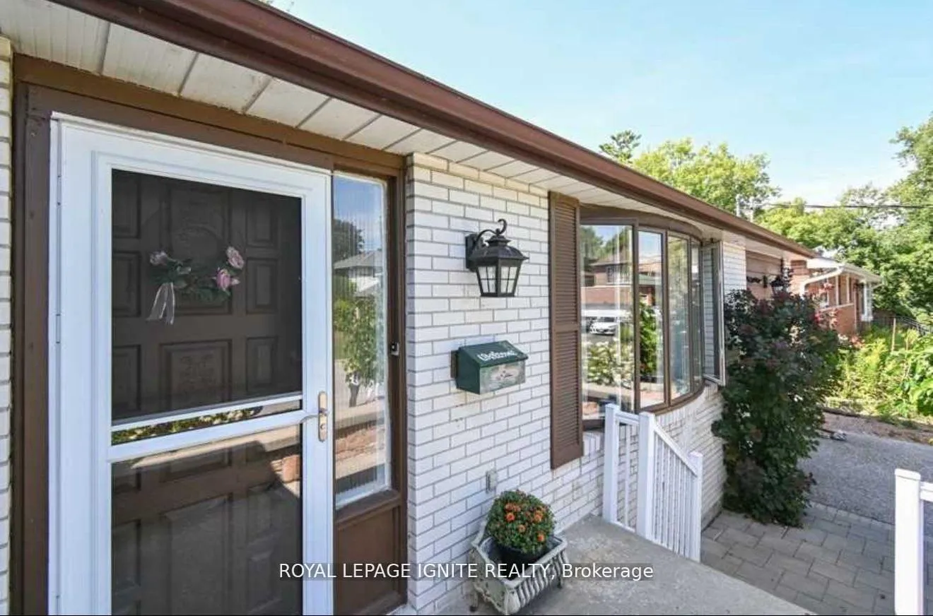 Photo 2 of Unit Bsmt, 92 Bobmar Road, Scarborough, Highland Creek — HOMEH