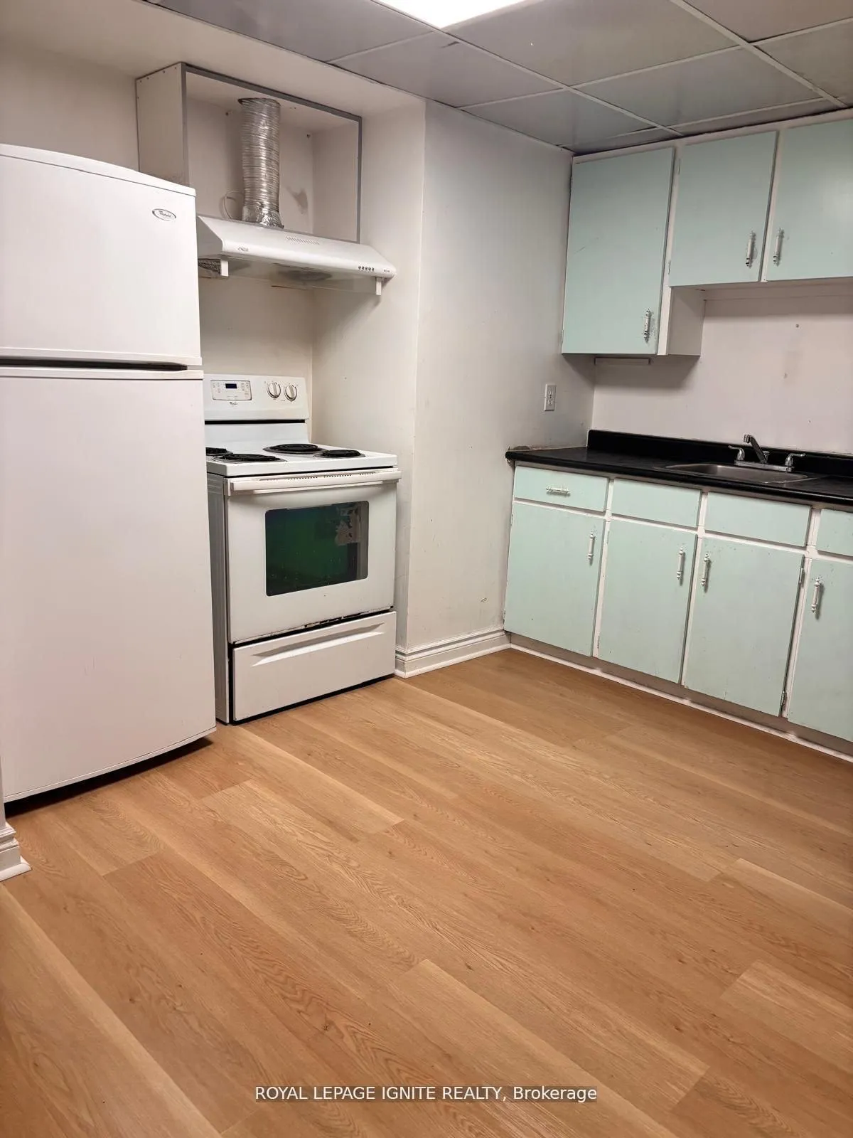 Photo 4 of Unit Bsmt, 92 Bobmar Road, Scarborough, Highland Creek — HOMEH