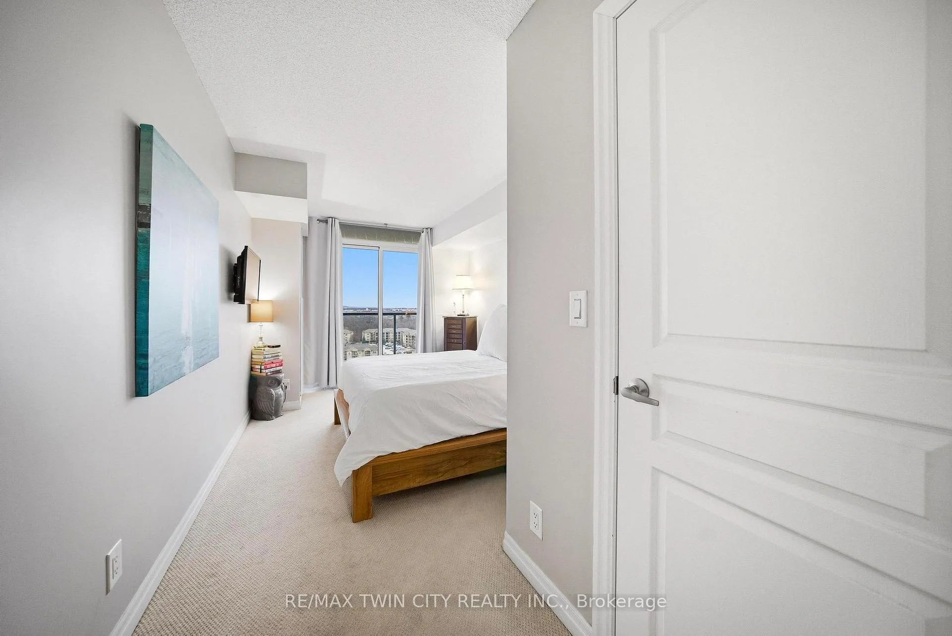 Photo 15 of Unit 1507, 1940 Ironstone Drive, Burlington, Uptown — HOMEH