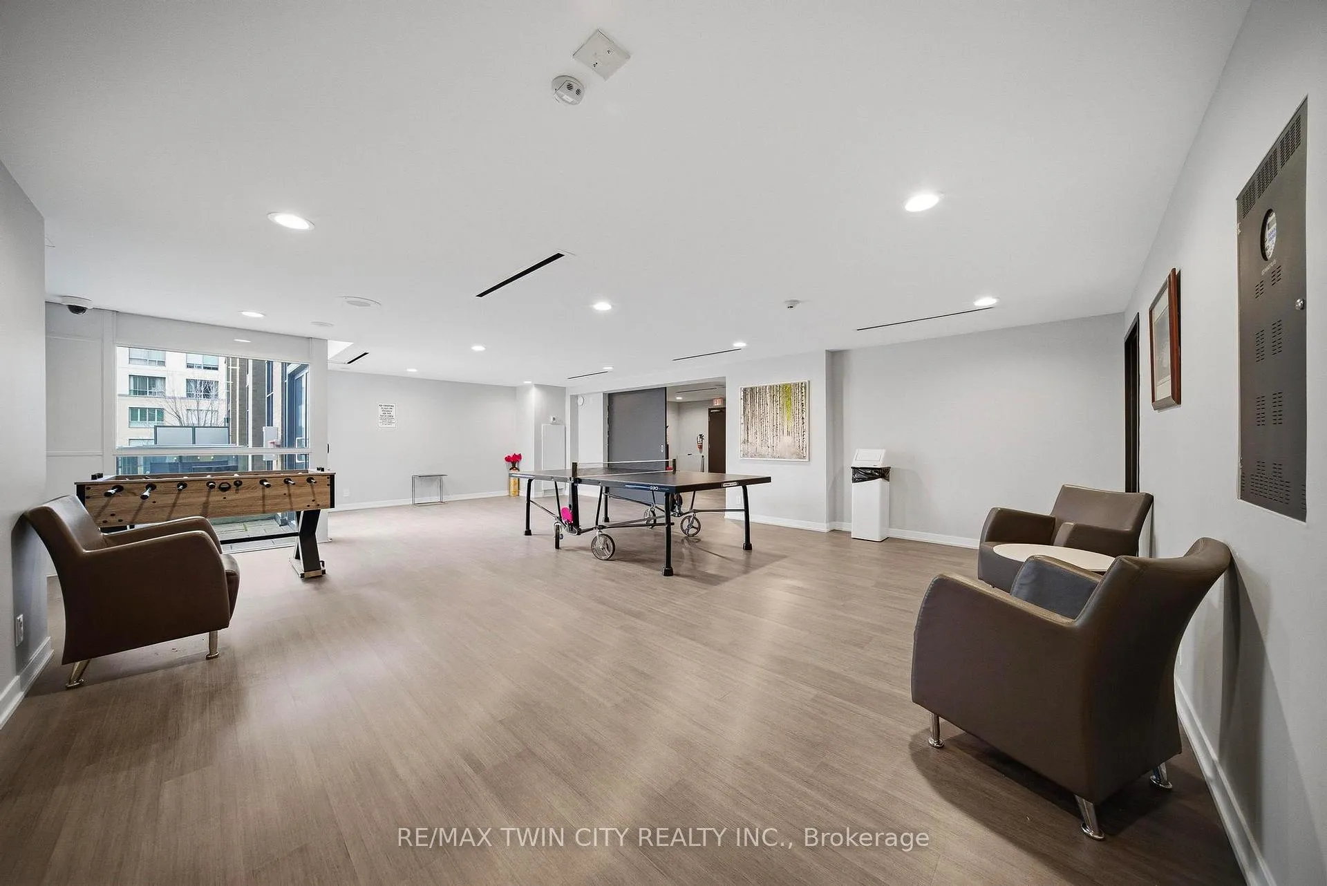 Photo 41 of Unit 1507, 1940 Ironstone Drive, Burlington, Uptown — HOMEH