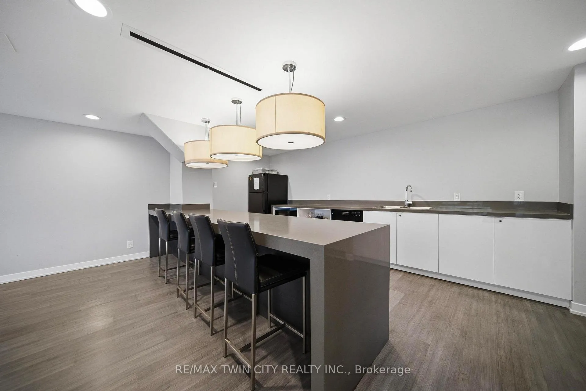 Photo 43 of Unit 1507, 1940 Ironstone Drive, Burlington, Uptown — HOMEH