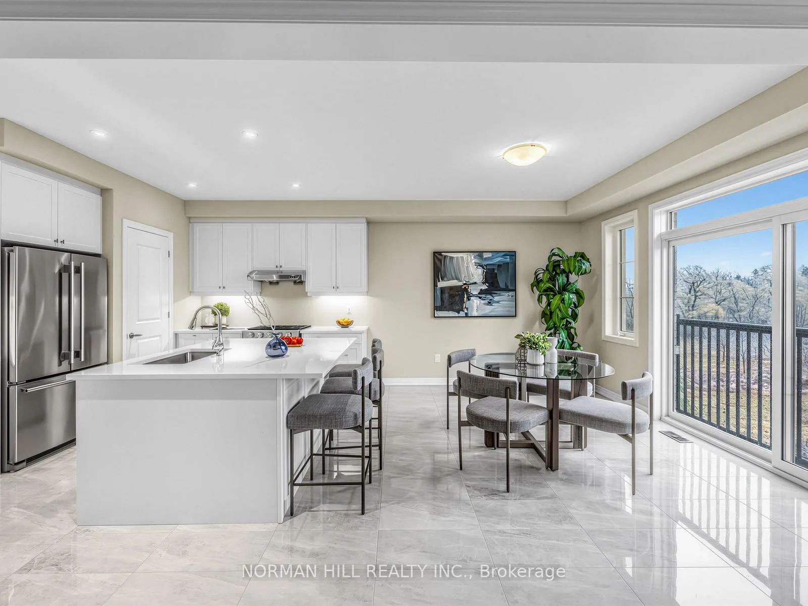 Photo 6 of 120 Antibes Drive, Brampton, Credit Valley — HOMEH