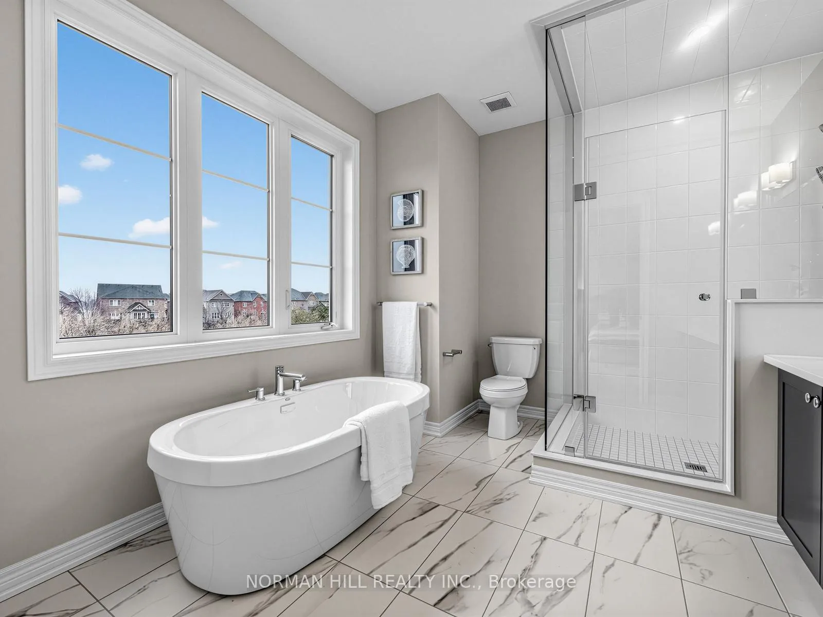 Photo 12 of 120 Antibes Drive, Brampton, Credit Valley — HOMEH