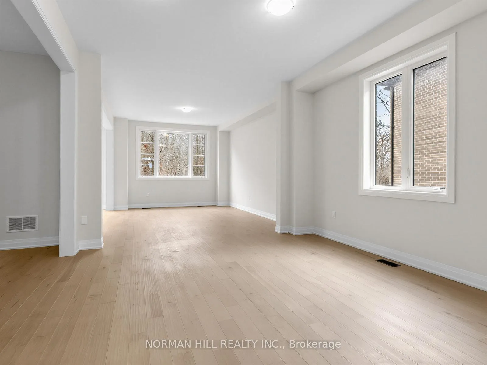 Photo 3 of 123 Antibes Drive, Brampton, Credit Valley — HOMEH