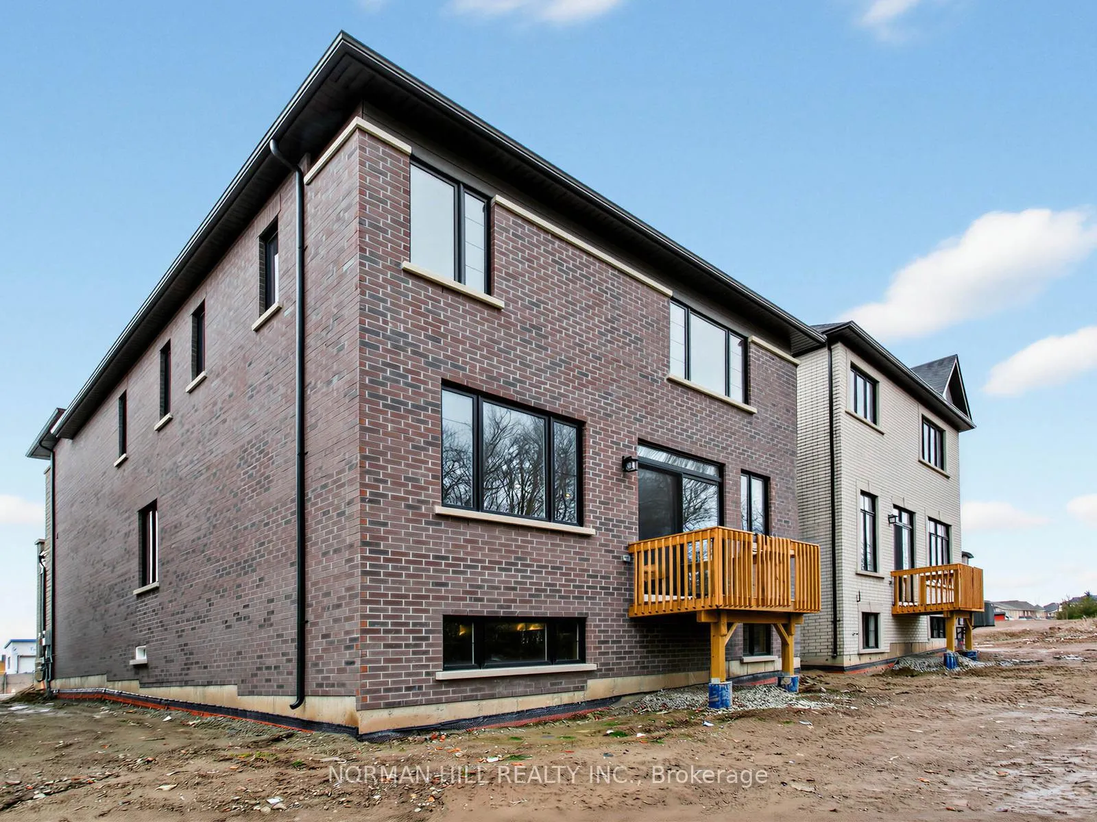 Photo 18 of 123 Antibes Drive, Brampton, Credit Valley — HOMEH