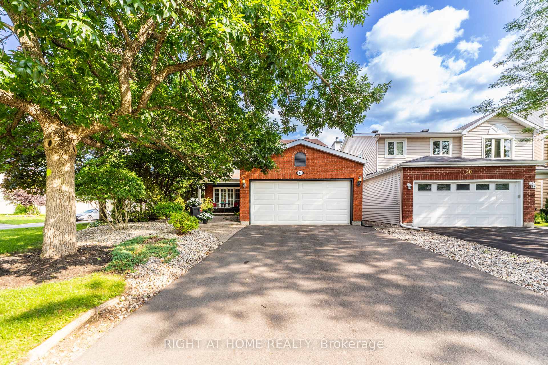 Photo 1 of 32 Ellisson Way, Ottawa, Hunt Club Park — HOMEH