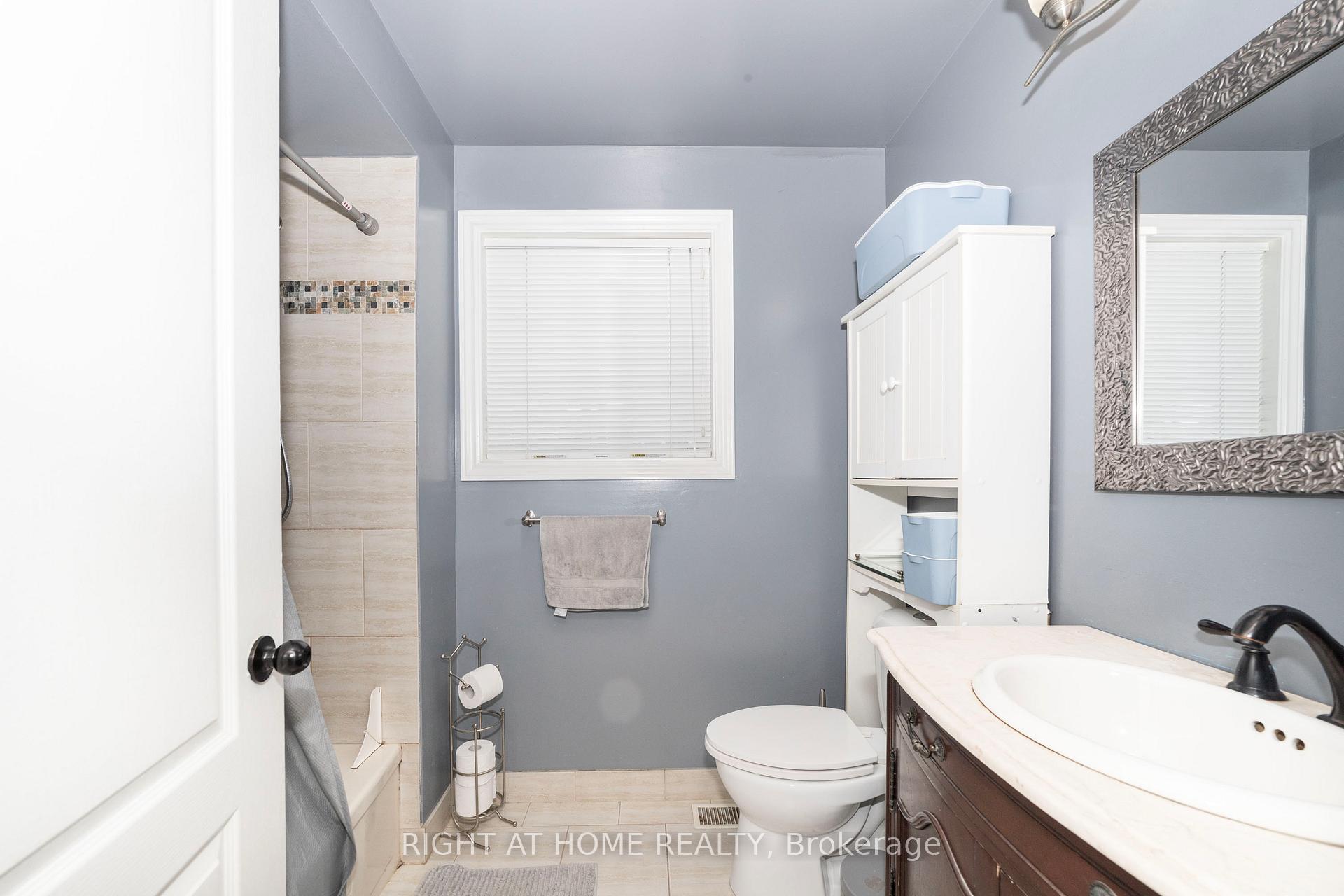 Photo 15 of 32 Ellisson Way, Ottawa, Hunt Club Park — HOMEH