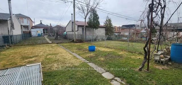 Photo 16 of 57 Trowell Avenue, Toronto, Keelesdale-Eglinton West — HOMEH