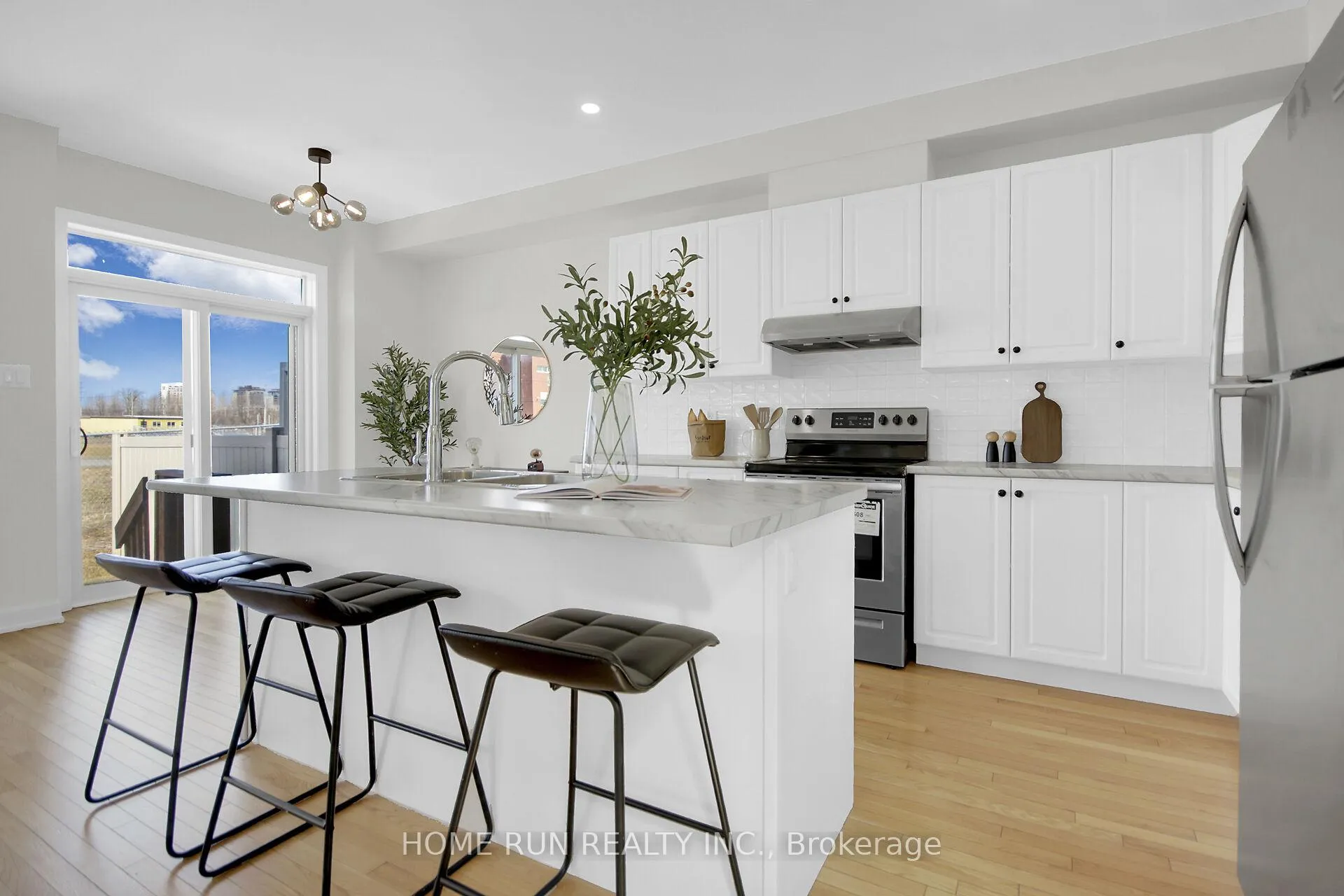 Photo 6 of 157 Bending Way, Ottawa, Barrhaven - Hearts Desire — HOMEH