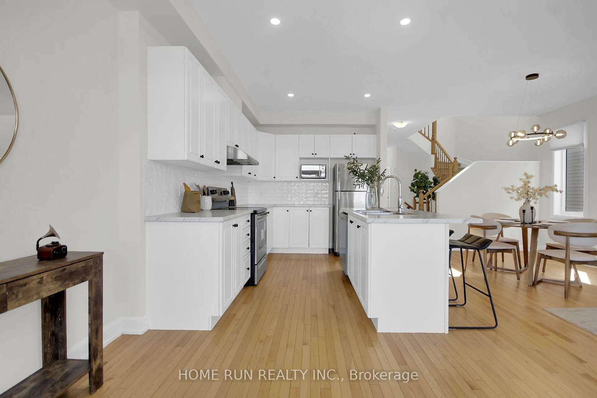 Photo 10 of 157 Bending Way, Ottawa, Barrhaven - Hearts Desire — HOMEH
