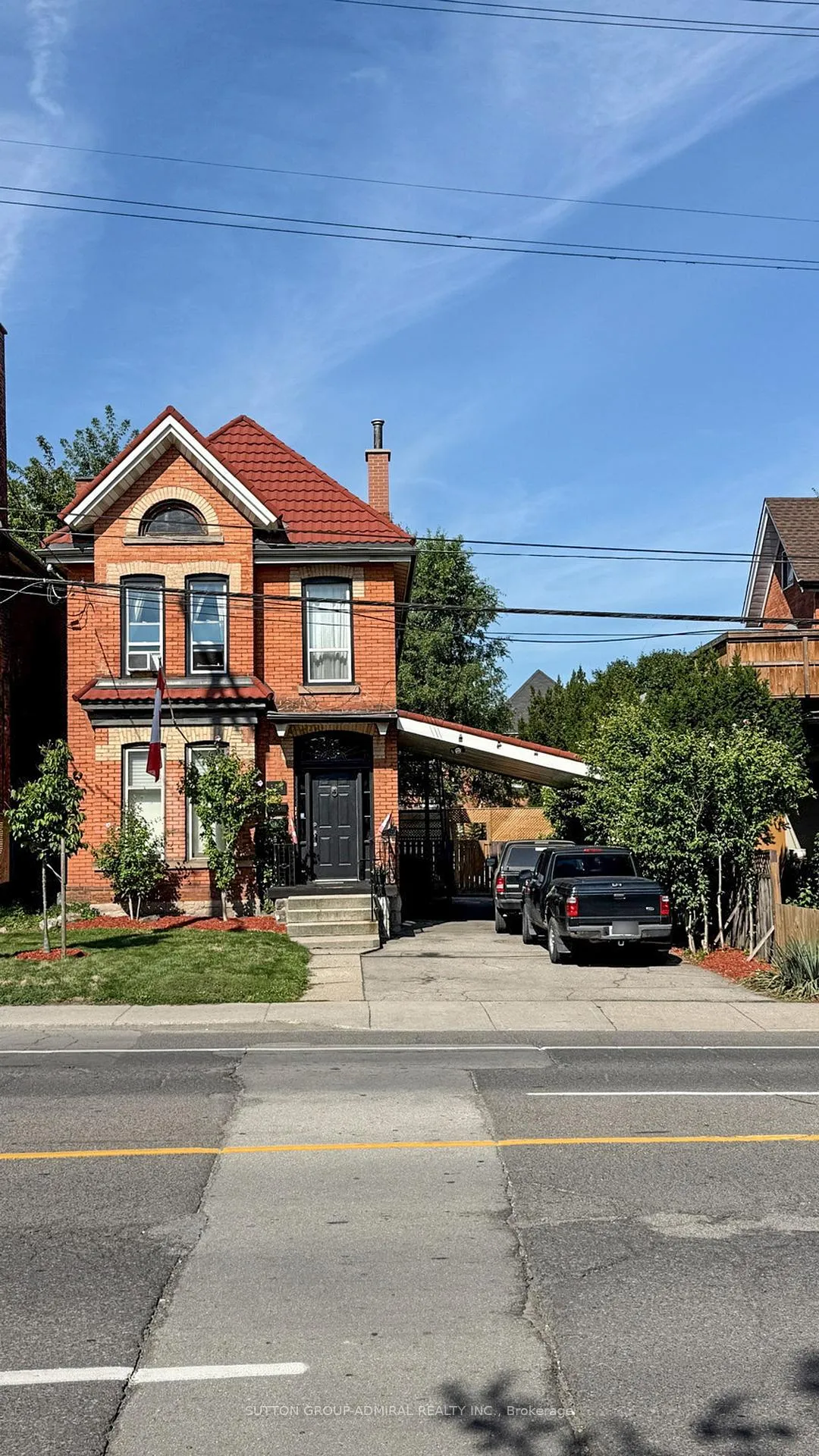 Photo 2 of 164 Wentworth Street S, Hamilton, Stinson — HOMEH