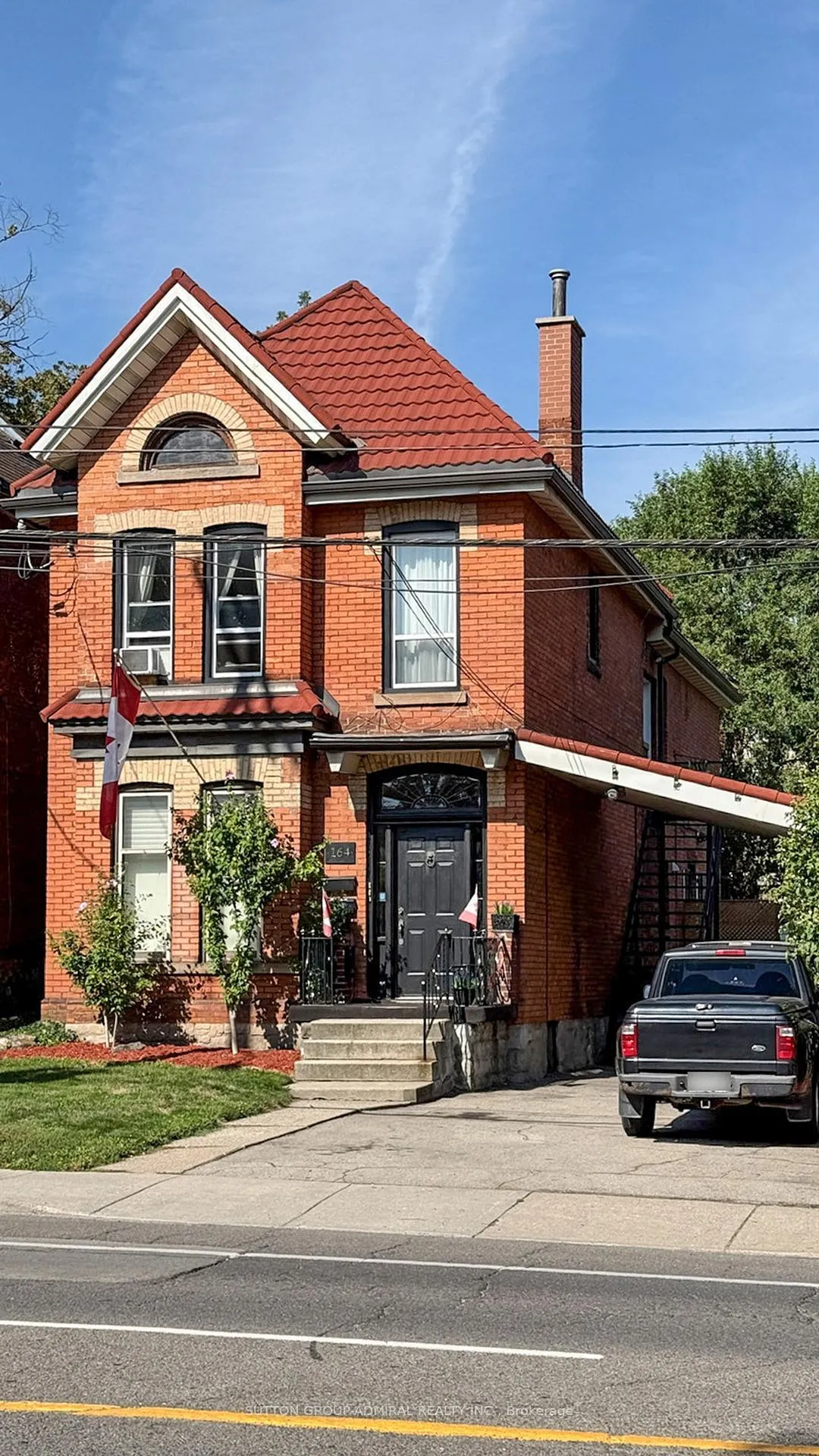 Photo 3 of 164 Wentworth Street S, Hamilton, Stinson — HOMEH