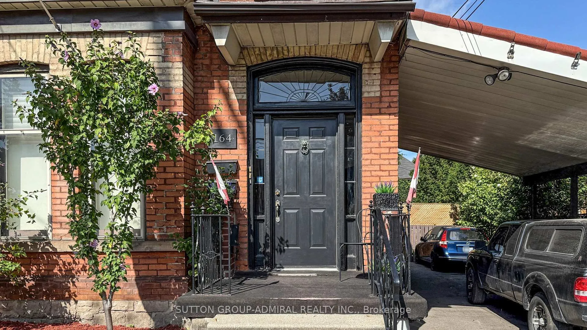 Photo 4 of 164 Wentworth Street S, Hamilton, Stinson — HOMEH