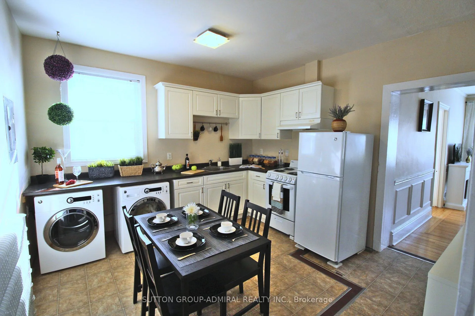 Photo 23 of 164 Wentworth Street S, Hamilton, Stinson — HOMEH