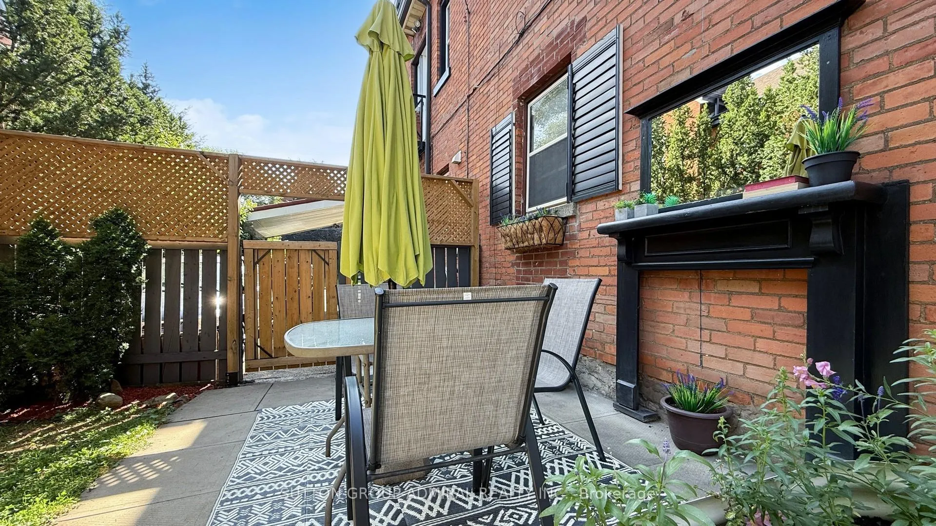 Photo 31 of 164 Wentworth Street S, Hamilton, Stinson — HOMEH