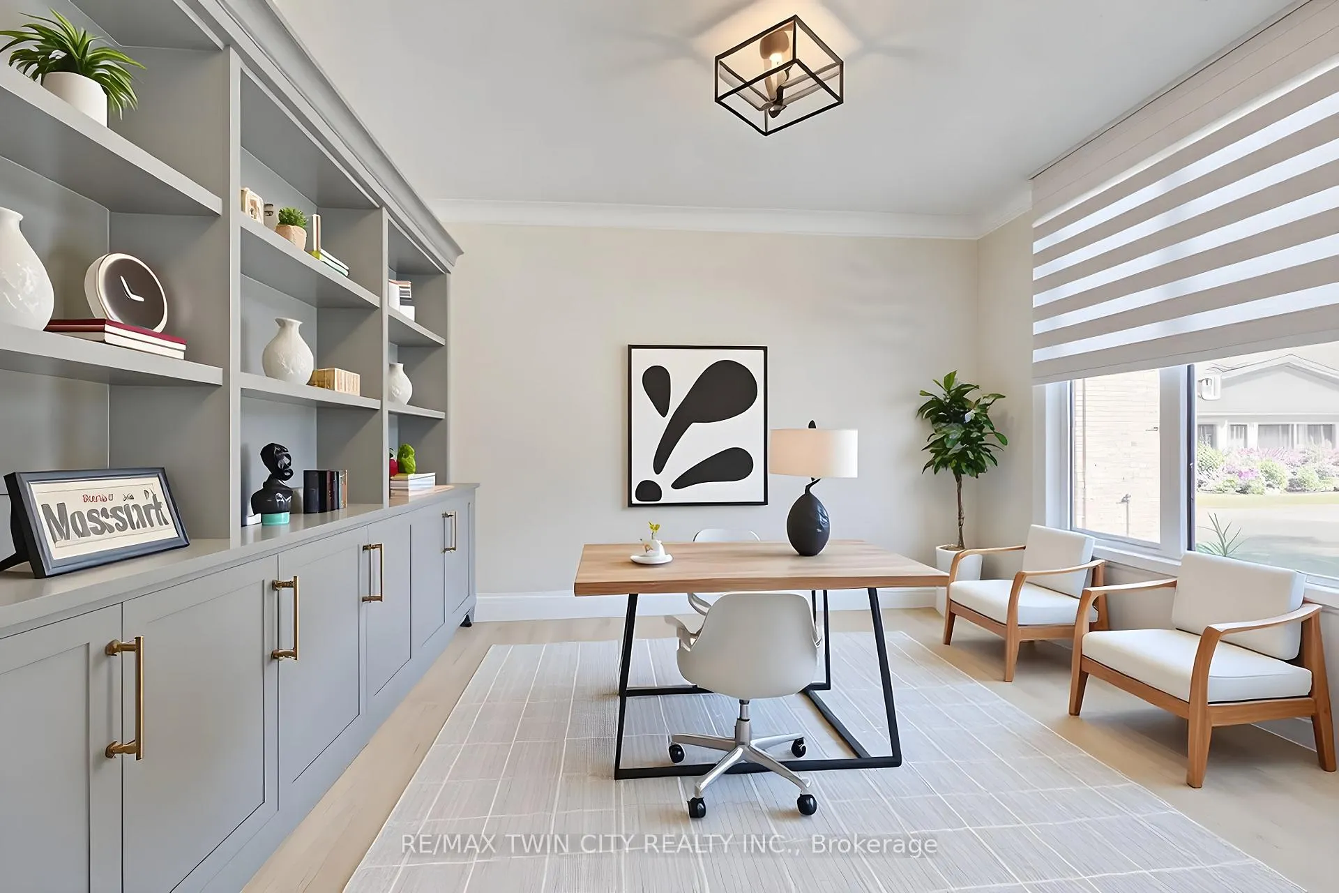 Photo 11 of 47 Pioneer Ridge Drive, Kitchener, Pioneer Tower West — HOMEH