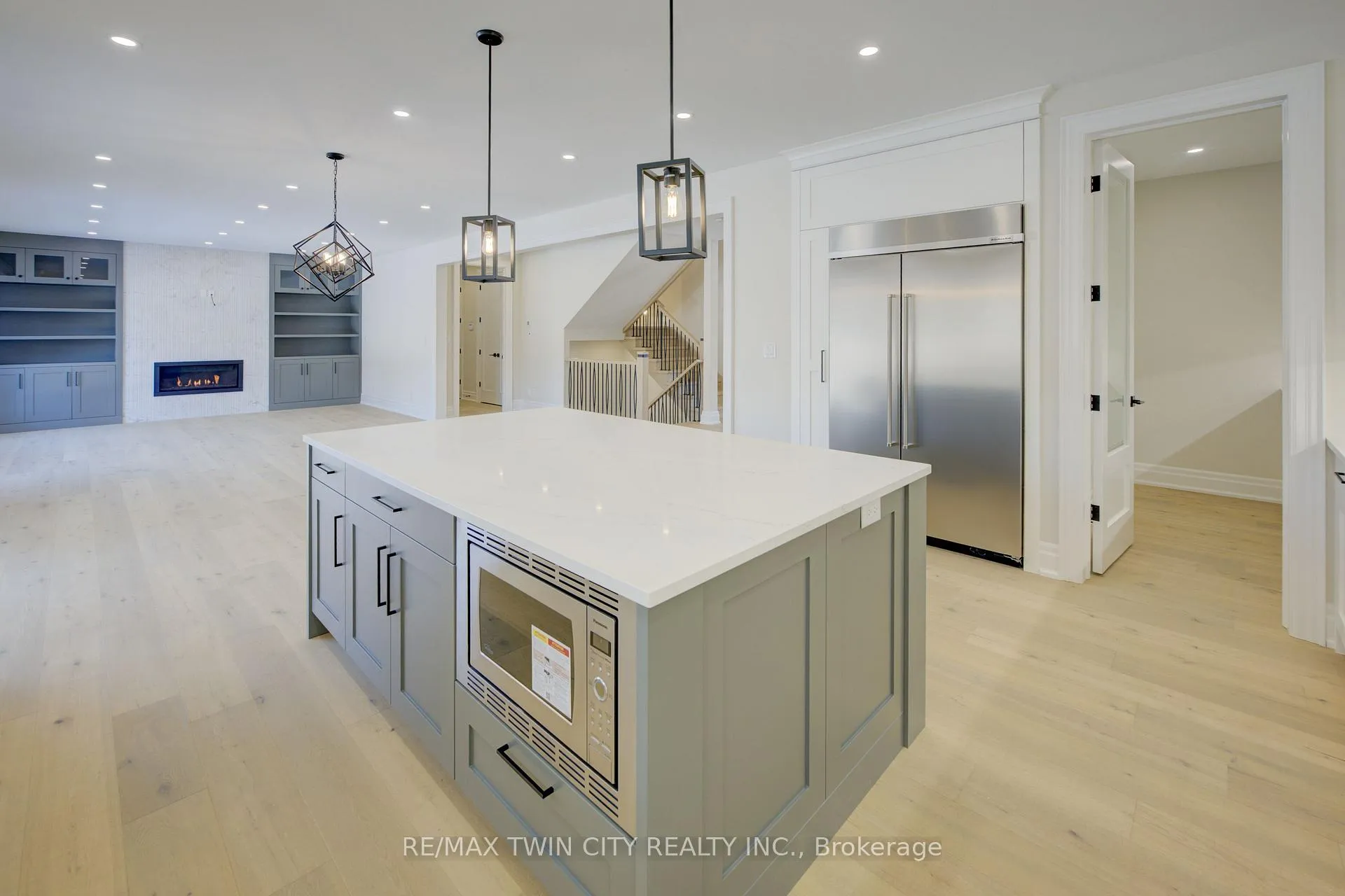 Photo 15 of 47 Pioneer Ridge Drive, Kitchener, Pioneer Tower West — HOMEH