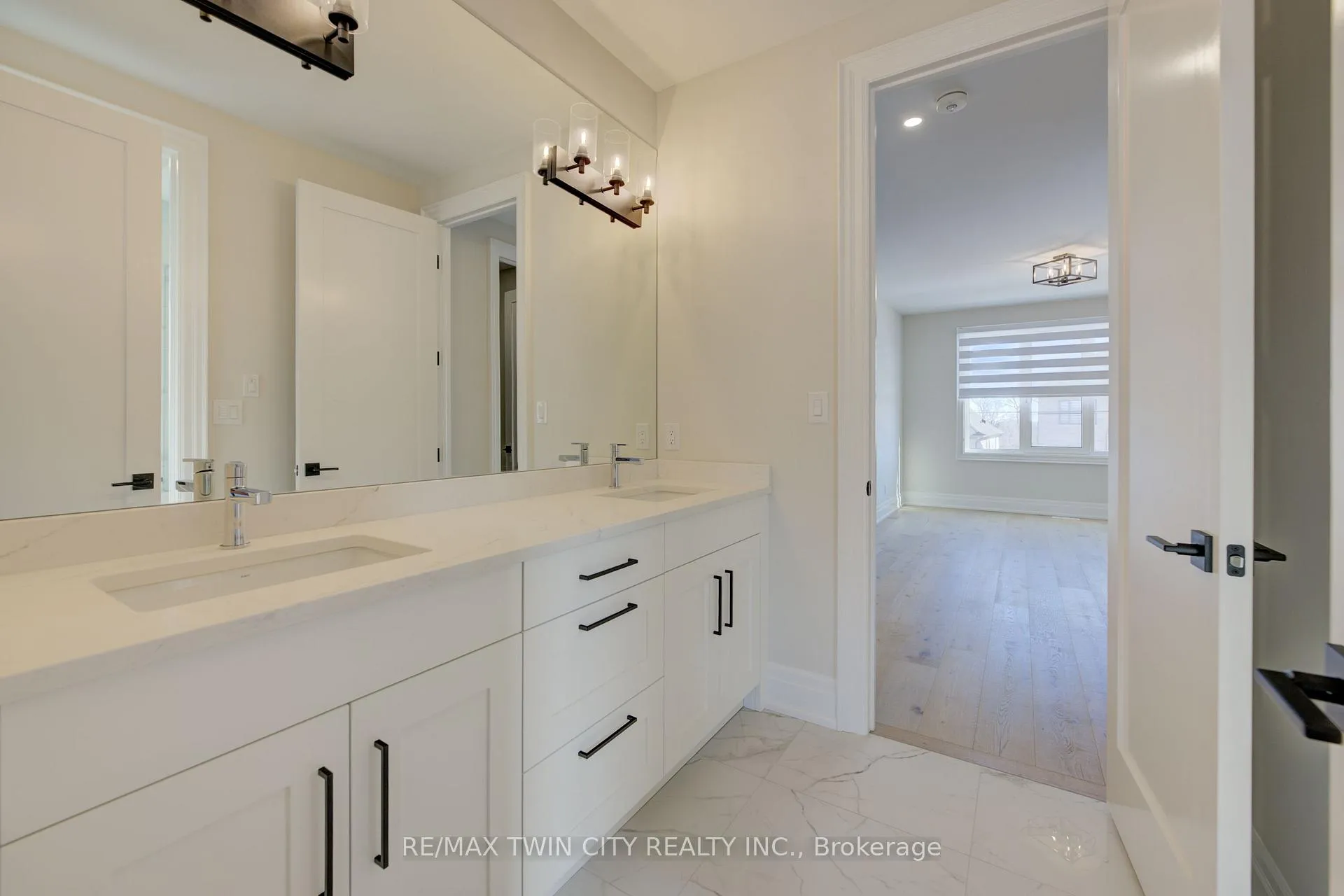 Photo 26 of 47 Pioneer Ridge Drive, Kitchener, Pioneer Tower West — HOMEH